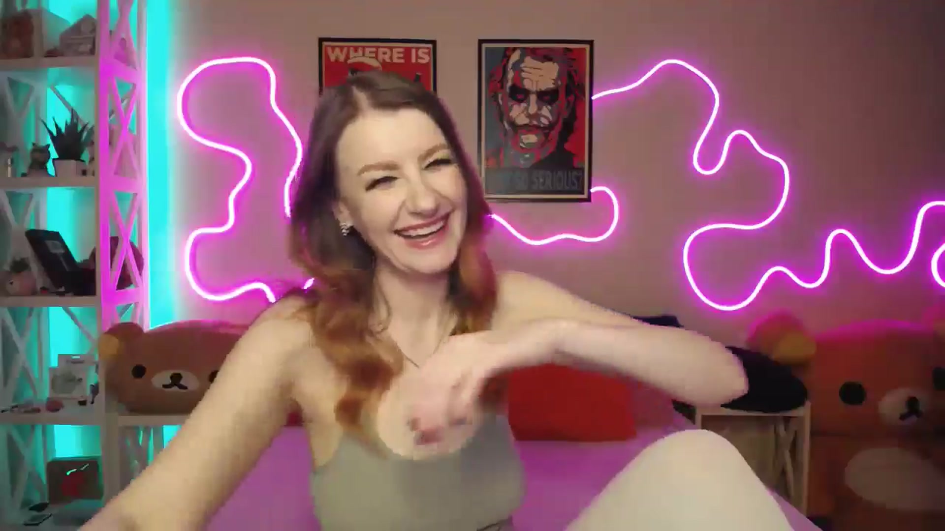 Gallery image thumbnail from HOWERGIRL's myfreecams stream on, 08/18/2025, 20:31 image 17 of 20