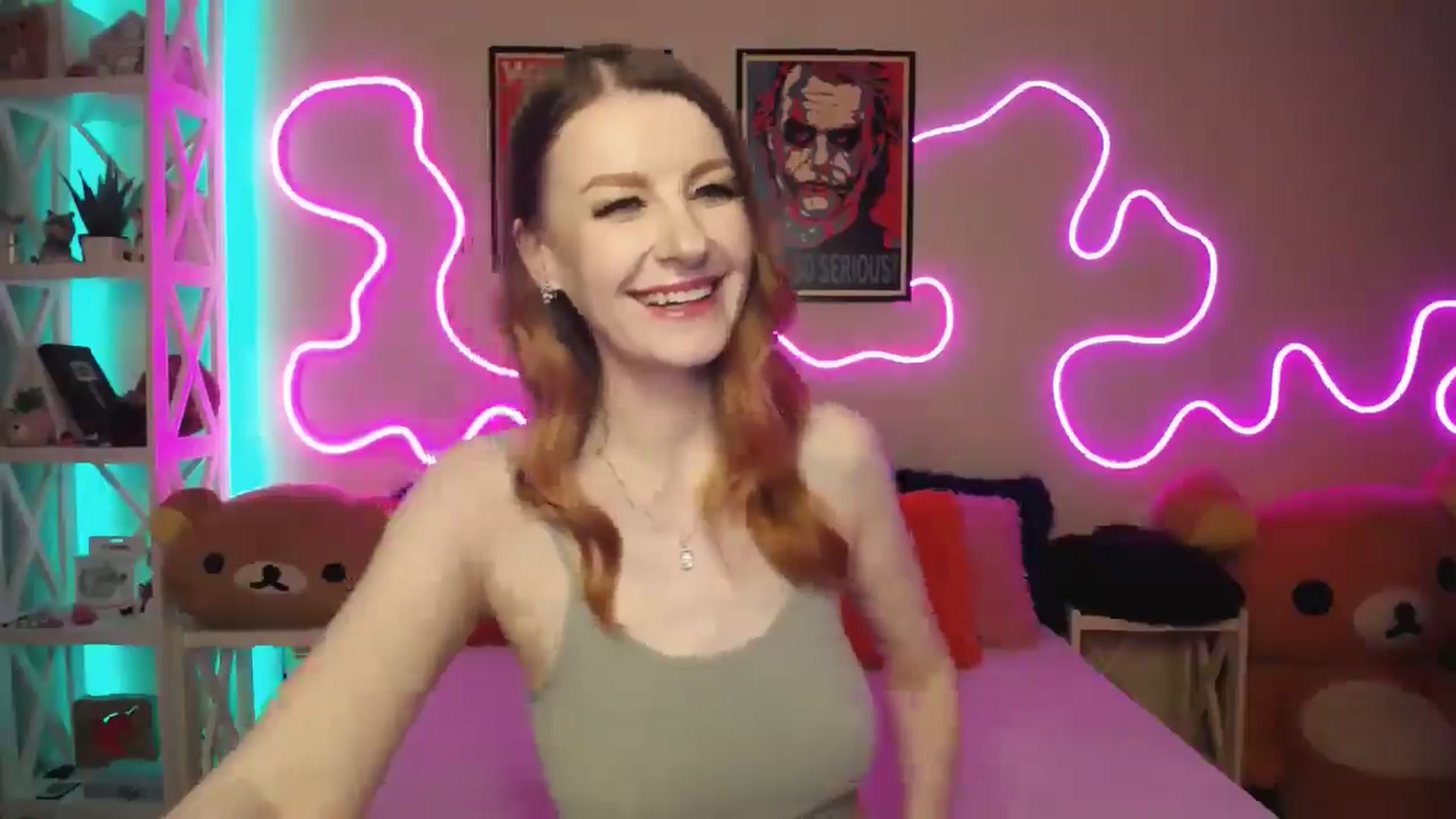 Gallery image thumbnail from HOWERGIRL's myfreecams stream on, 08/18/2025, 20:31 image 8 of 20