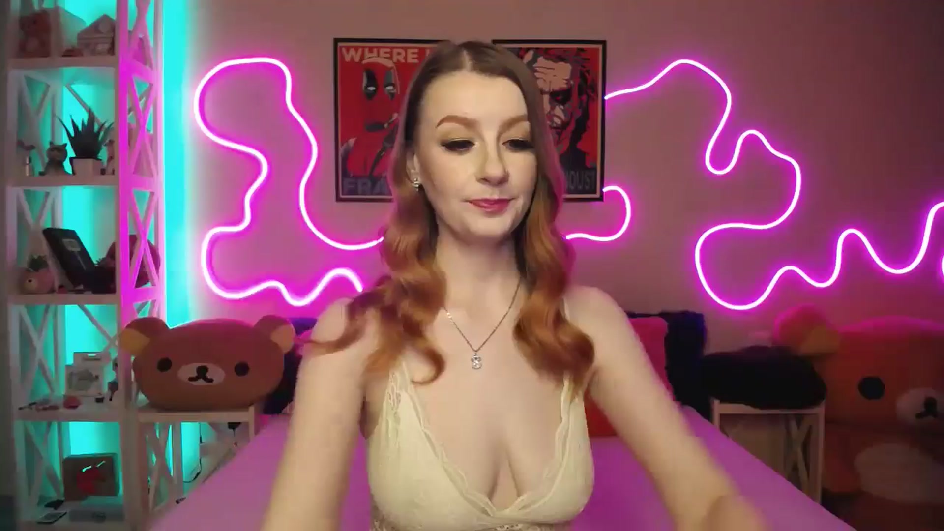 Gallery image thumbnail from HOWERGIRL's myfreecams stream on, 08/25/2025, 18:37 image 11 of 20