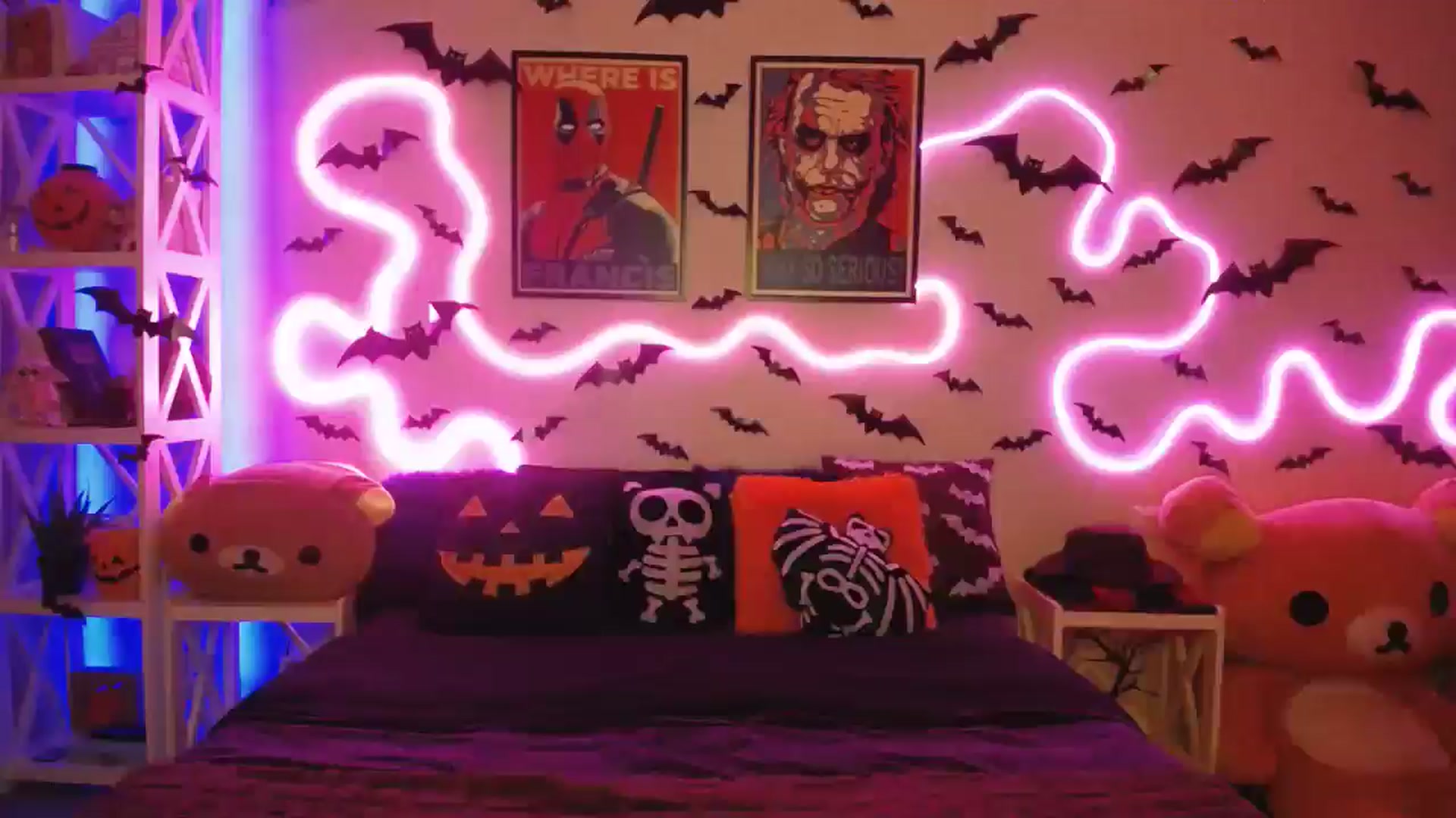 Gallery image thumbnail from HOWERGIRL's myfreecams stream on, 10/17/2025, 16:31 image 10 of 20