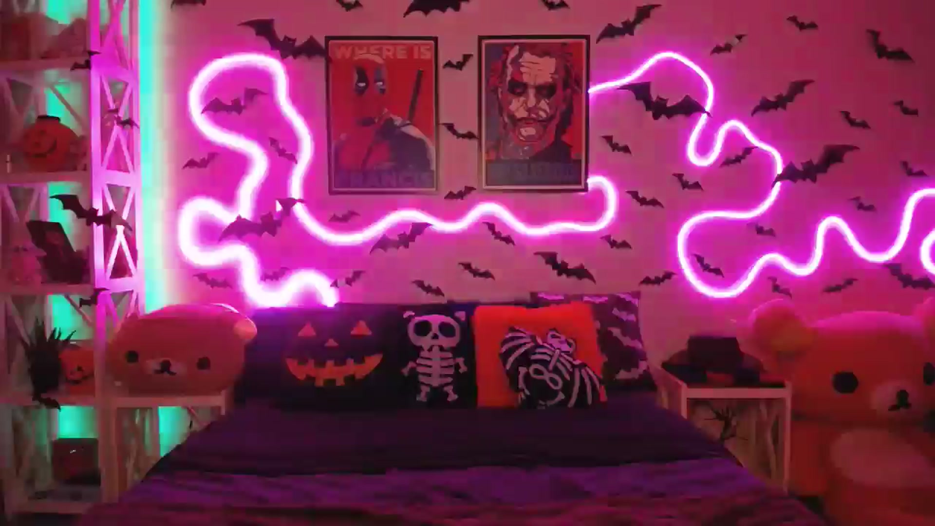 Gallery image thumbnail from HOWERGIRL's myfreecams stream on, 10/17/2025, 17:57 image 10 of 20