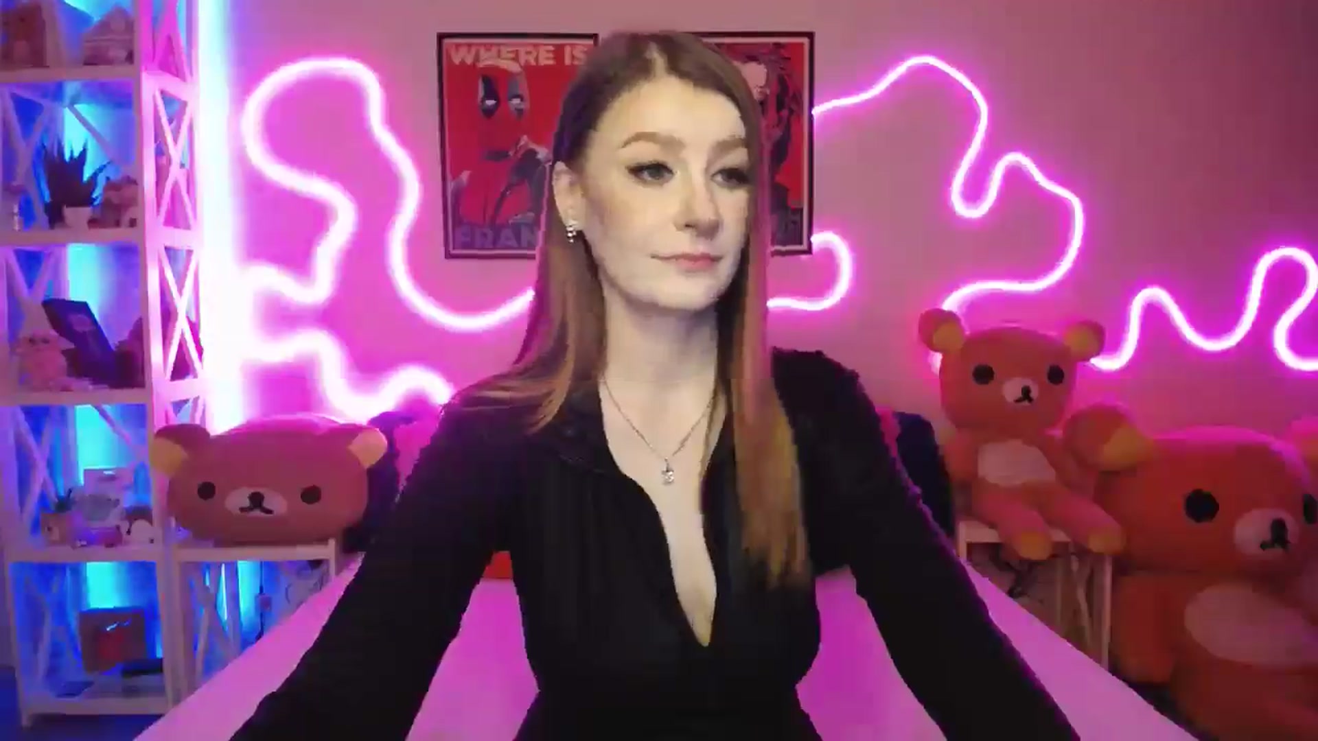 Gallery image thumbnail from HOWERGIRL's myfreecams stream on, 11/09/2025, 18:12 image 19 of 20