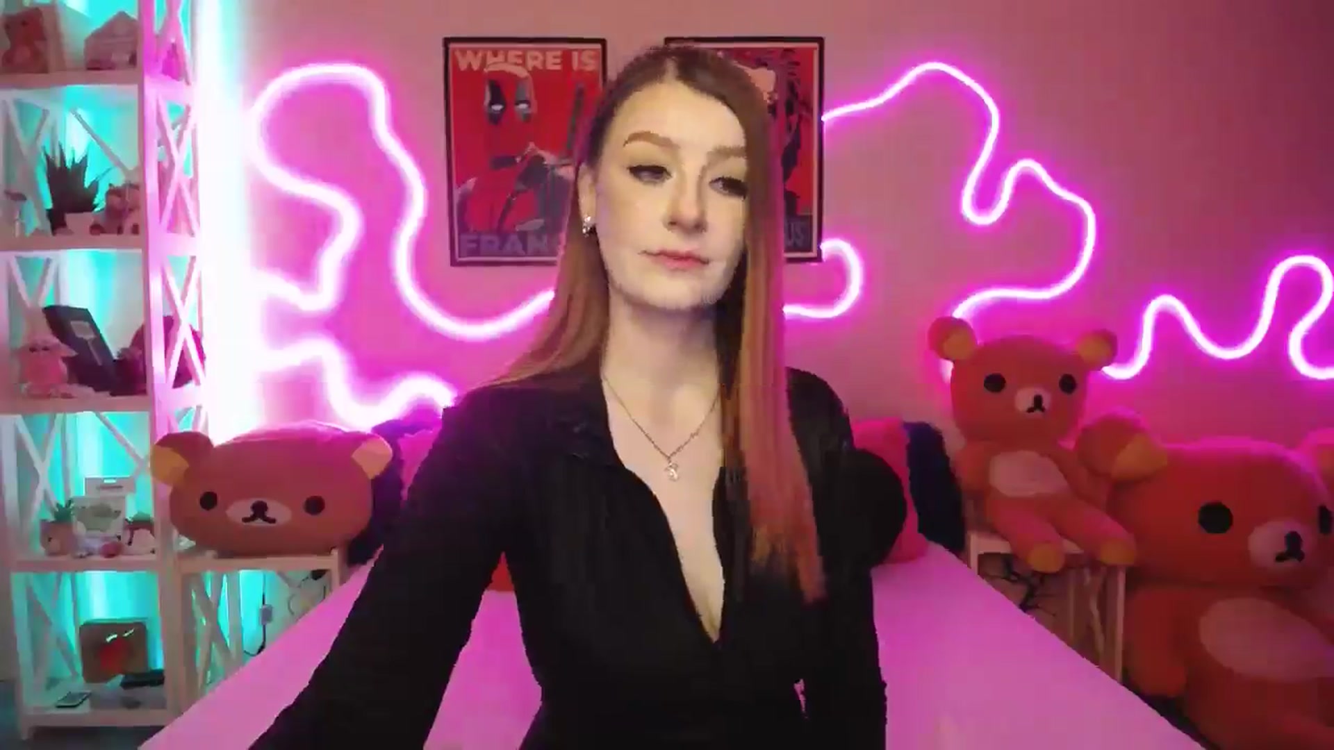 Gallery image thumbnail from HOWERGIRL's myfreecams stream on, 11/09/2025, 18:12 image 18 of 20