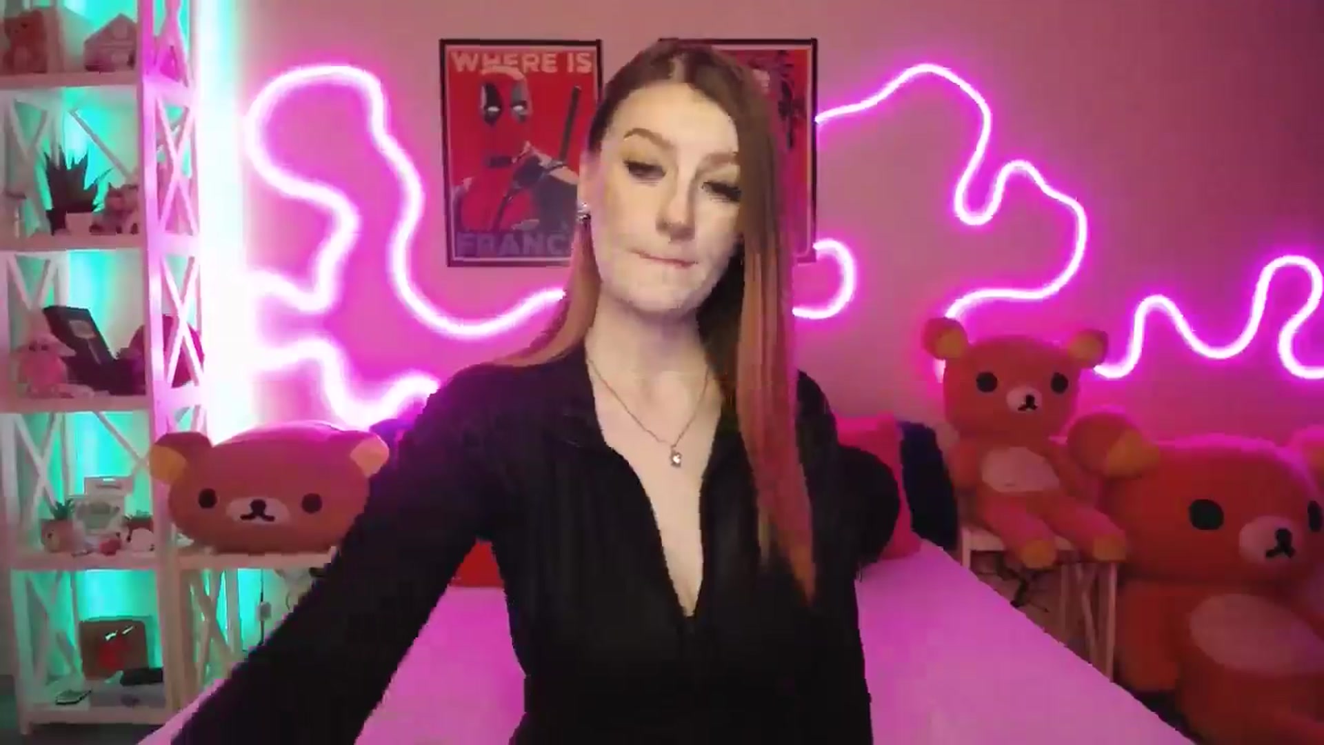 Gallery image thumbnail from HOWERGIRL's myfreecams stream on, 11/09/2025, 18:12 image 8 of 20