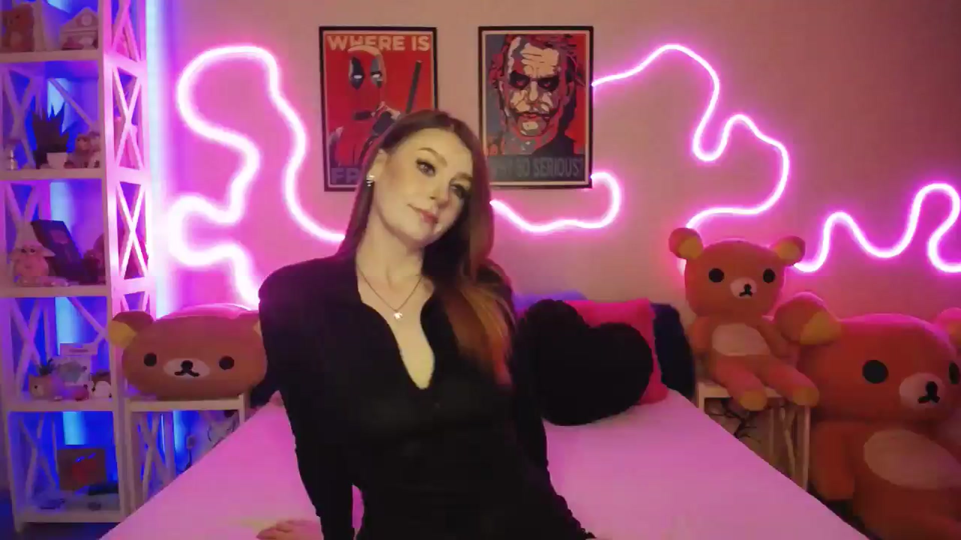 Gallery image thumbnail from HOWERGIRL's myfreecams stream on, 11/09/2025, 18:12 image 1 of 20