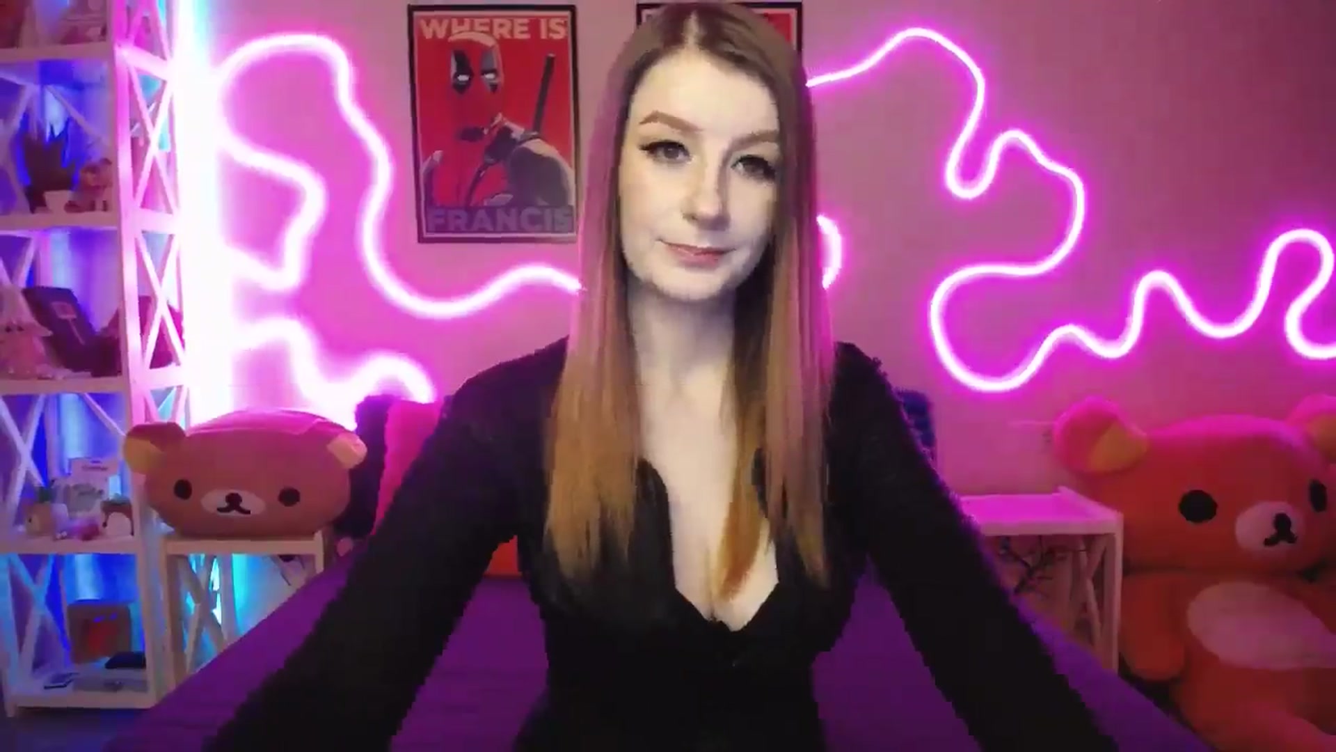 Gallery image thumbnail from HOWERGIRL's myfreecams stream on, 11/16/2025, 18:38 image 5 of 20