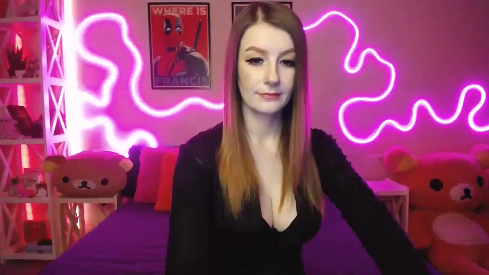 Gallery image thumbnail from HOWERGIRL's myfreecams stream on, 11/16/2025, 18:38 image 12 of 20