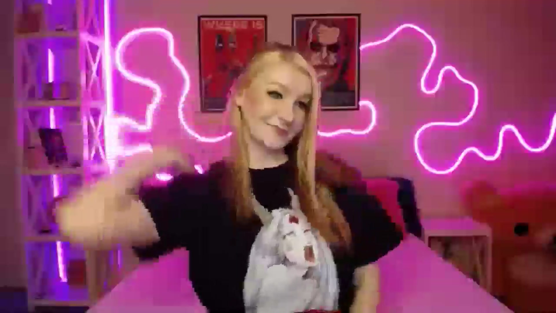 Gallery image thumbnail from HOWERGIRL's myfreecams stream on, 02/02/2026, 20:37 image 15 of 20