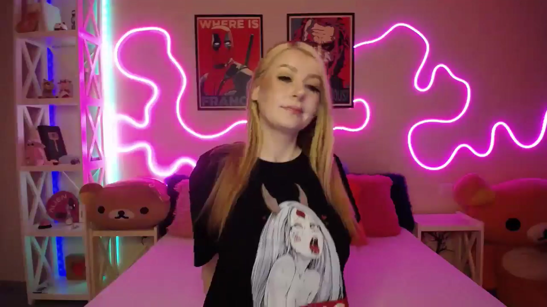 Gallery image thumbnail from HOWERGIRL's myfreecams stream on, 02/02/2026, 20:37 image 6 of 20