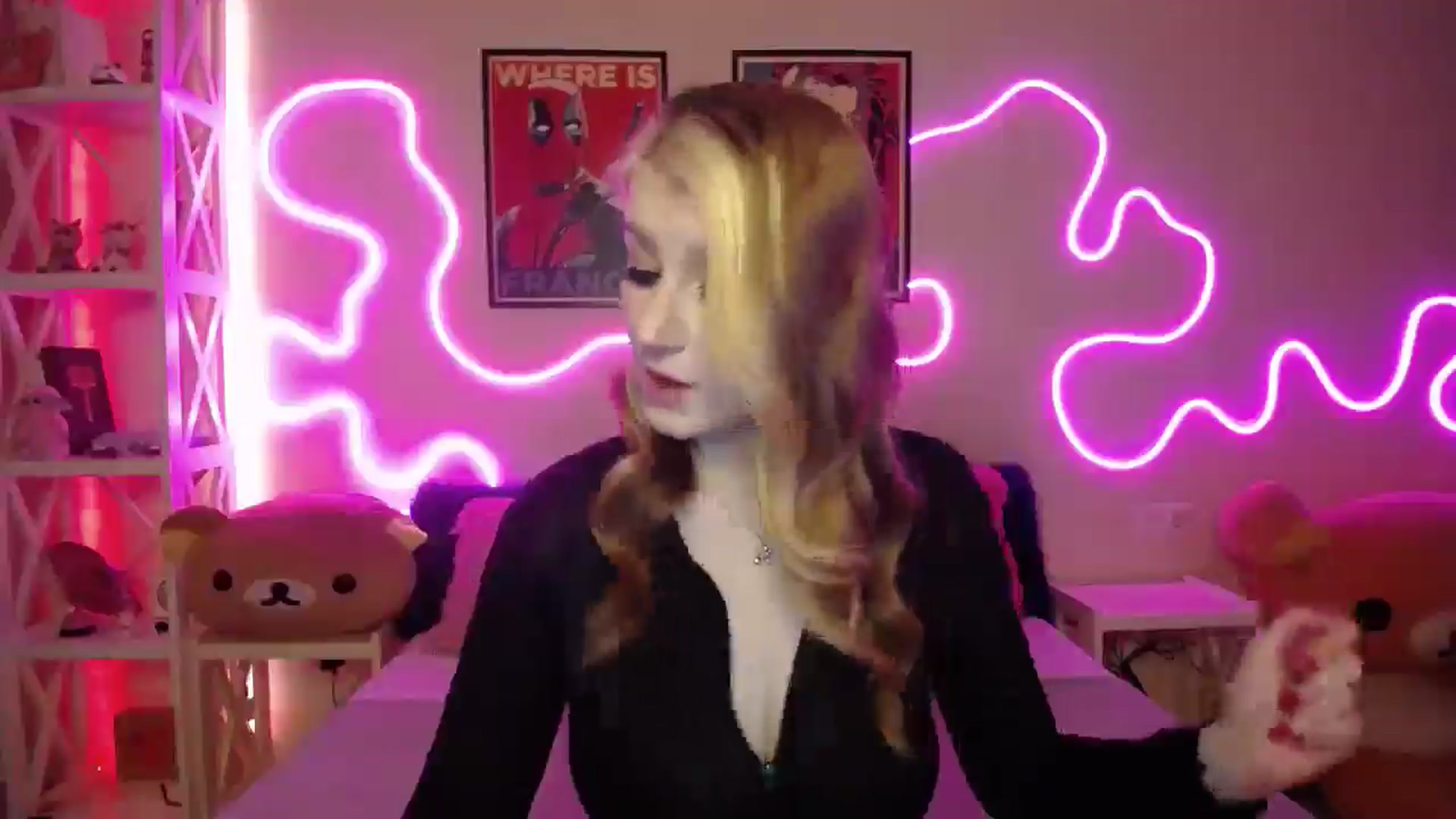 Gallery image thumbnail from HOWERGIRL's myfreecams stream on, 02/24/2026, 17:01 image 5 of 20