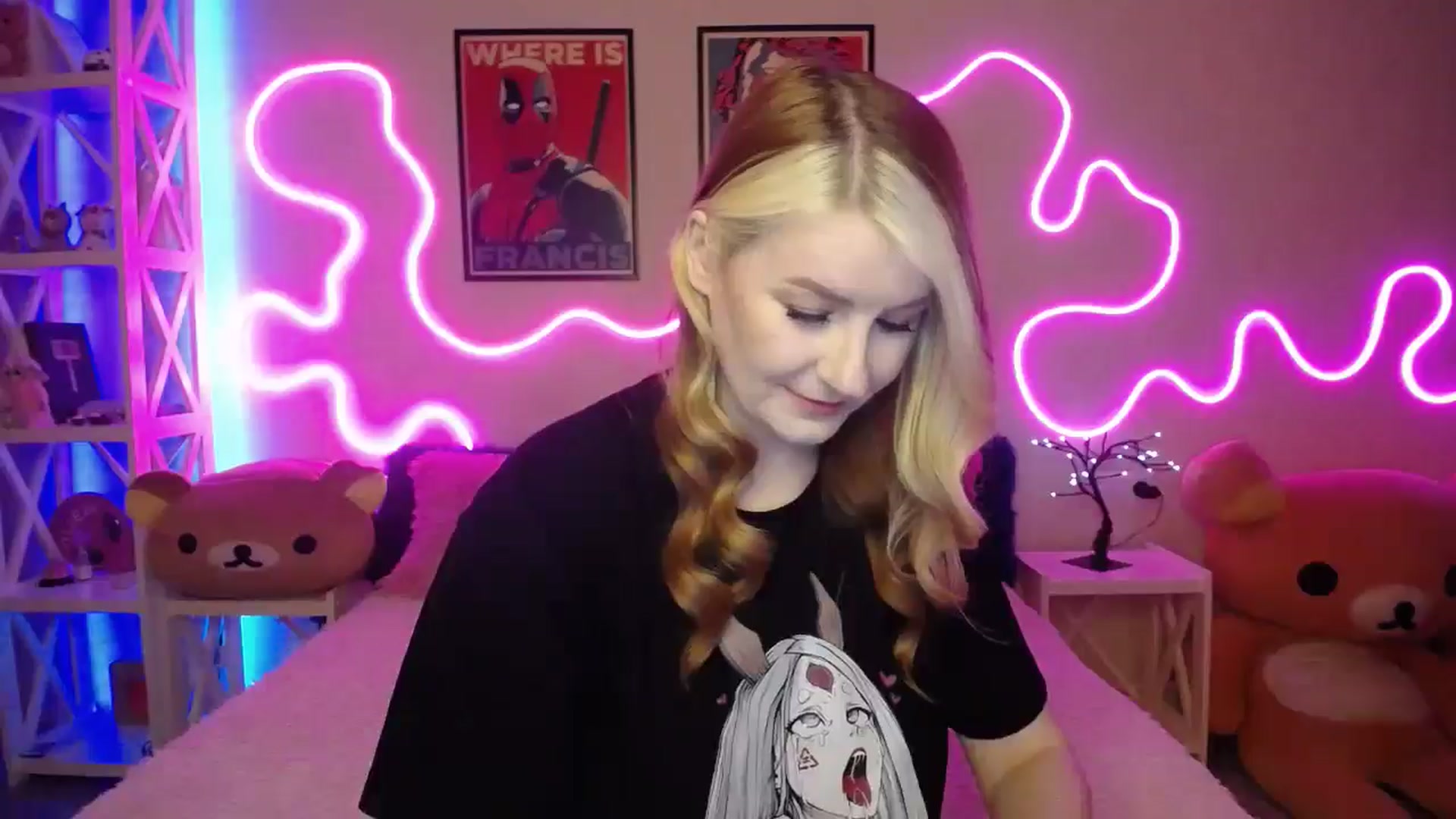 Gallery image thumbnail from HOWERGIRL's myfreecams stream on, 04/20/2026, 16:11 image 12 of 20
