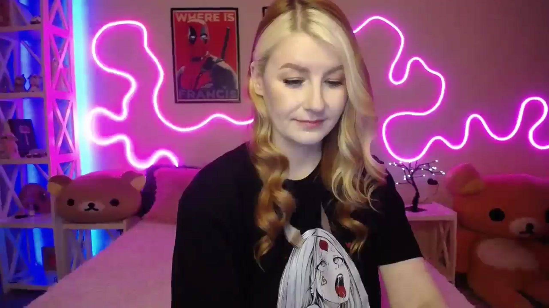 Gallery image thumbnail from HOWERGIRL's myfreecams stream on, 04/20/2026, 16:11 image 14 of 20