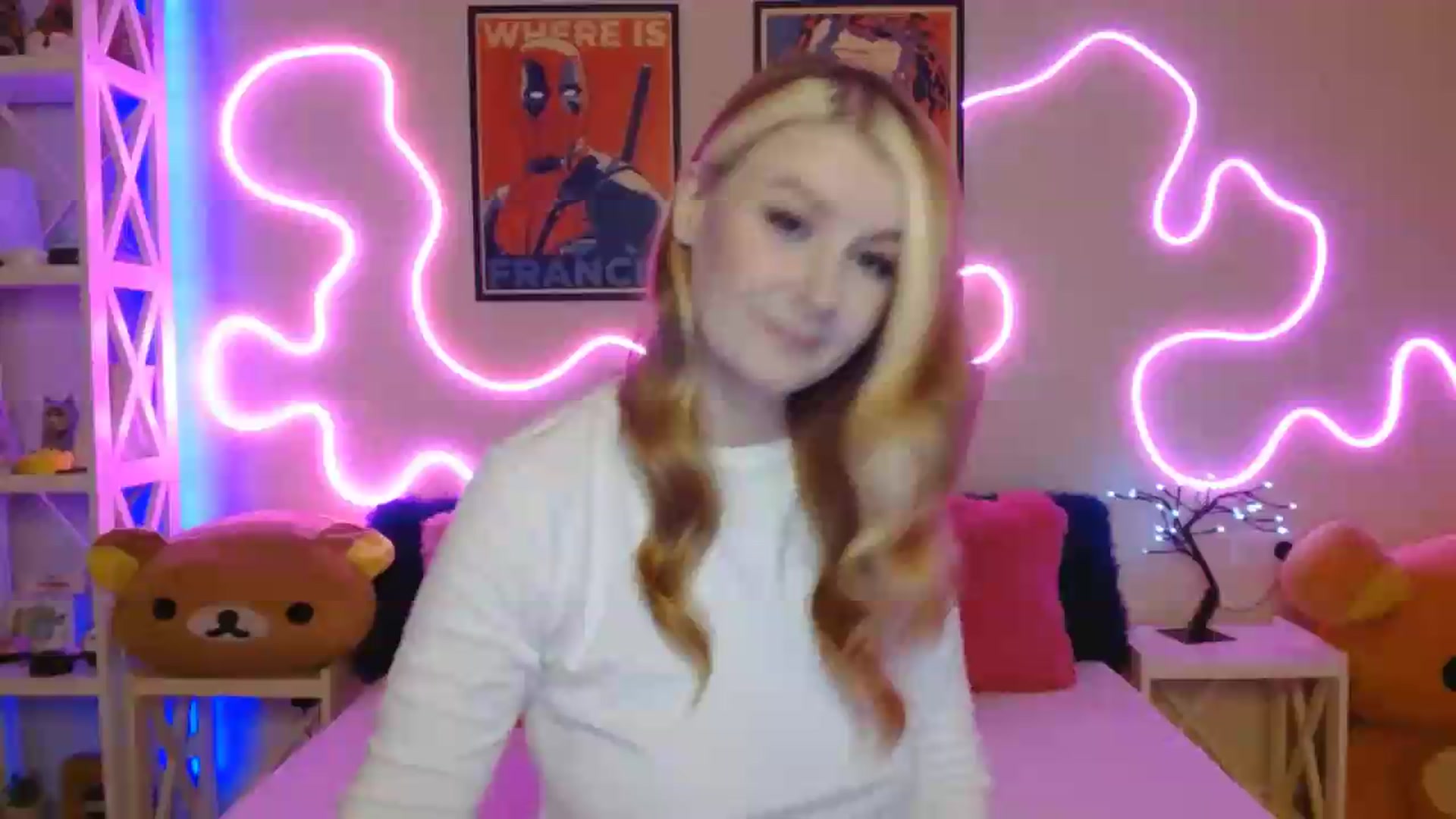 Gallery image thumbnail from HOWERGIRL's myfreecams stream on, 06/29/2026, 17:21 image 1 of 20