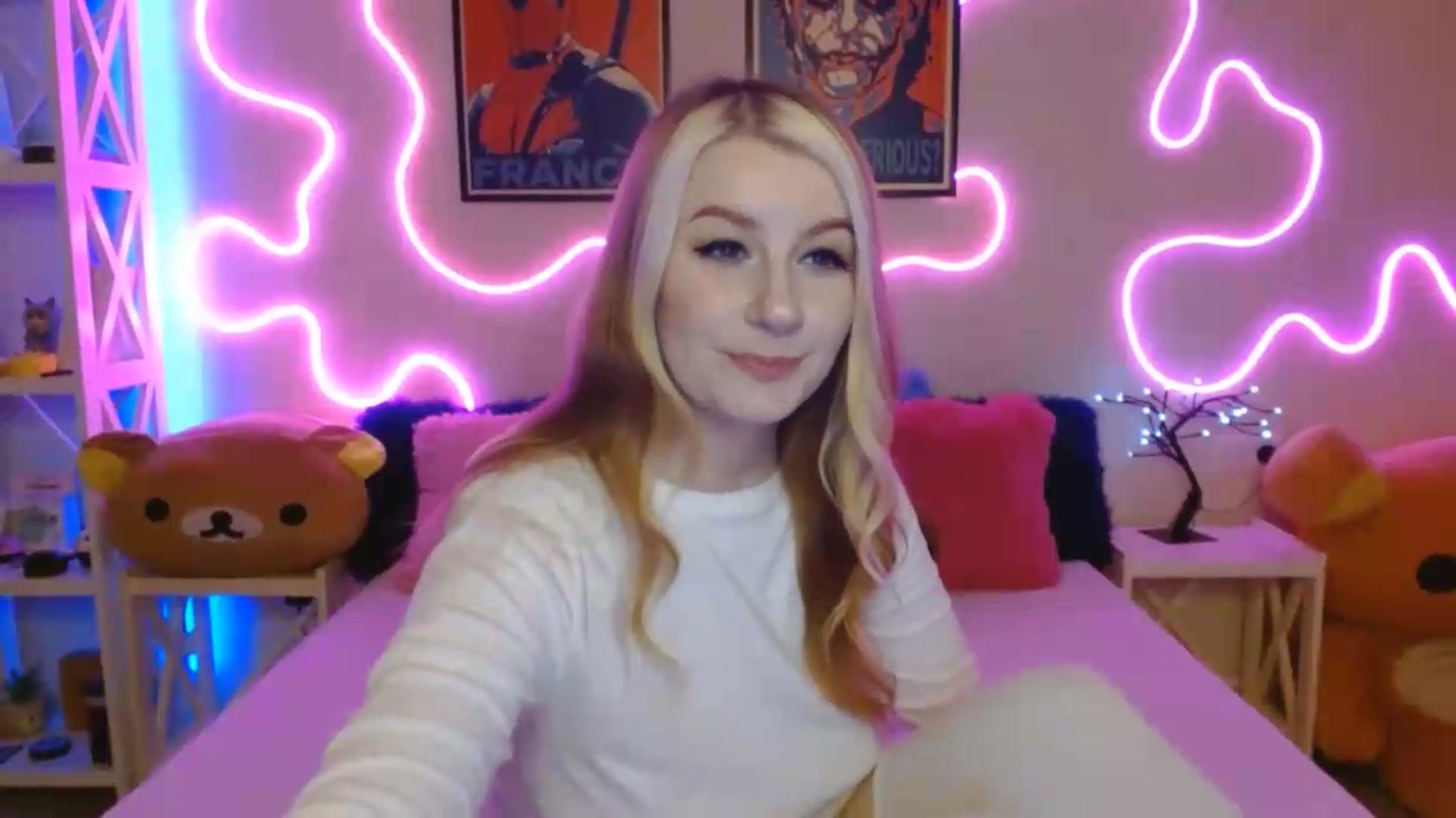 Gallery image thumbnail from HOWERGIRL's myfreecams stream on, 06/29/2026, 21:03 image 8 of 20