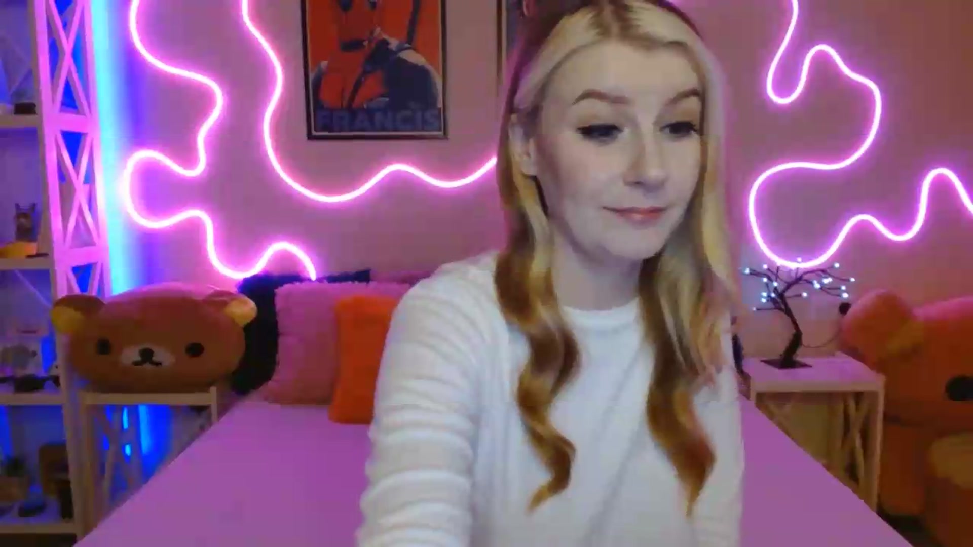 Gallery image thumbnail from HOWERGIRL's myfreecams stream on, 06/29/2026, 21:03 image 15 of 20
