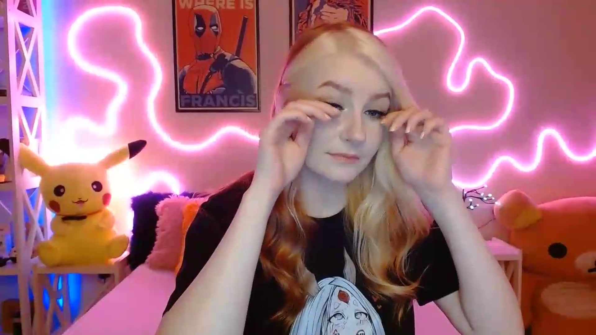 Gallery image thumbnail from HOWERGIRL's myfreecams stream on, 07/01/2026, 19:03 image 17 of 20