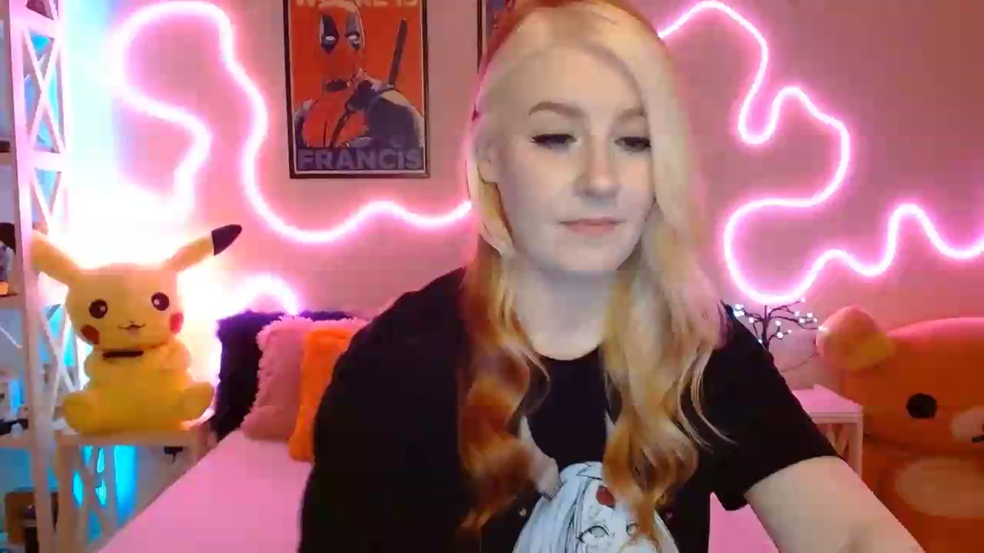 Gallery image thumbnail from HOWERGIRL's myfreecams stream on, 07/01/2026, 19:03 image 15 of 20
