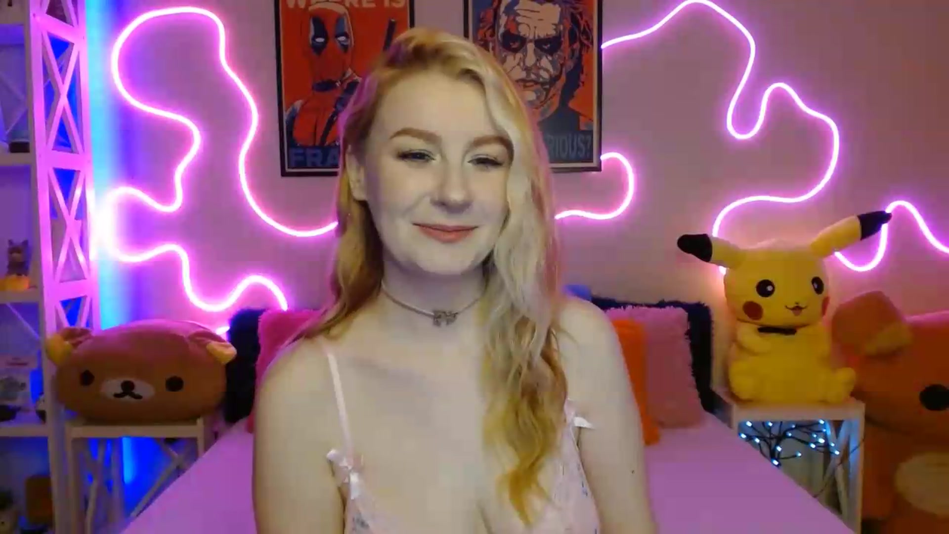 Gallery image thumbnail from HOWERGIRL's myfreecams stream on, 08/29/2026, 18:32 image 10 of 20