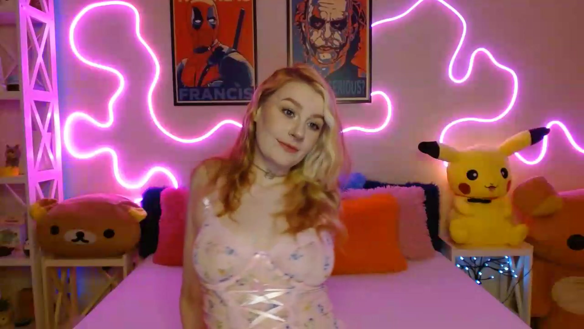 Gallery image thumbnail from HOWERGIRL's myfreecams stream on, 08/29/2026, 18:32 image 6 of 20