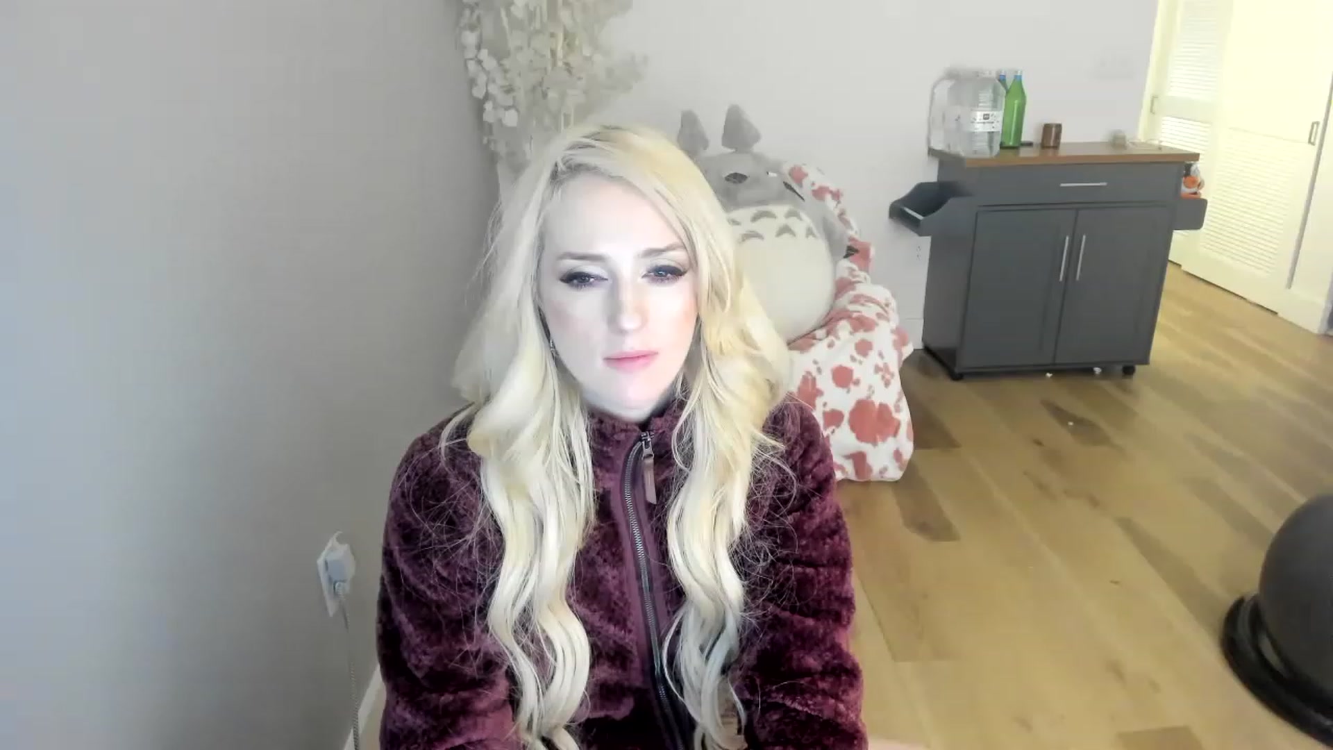 Gallery image thumbnail from HUGECockDomme's myfreecams stream on, 12/25/2022, 09:07 image 3 of 20