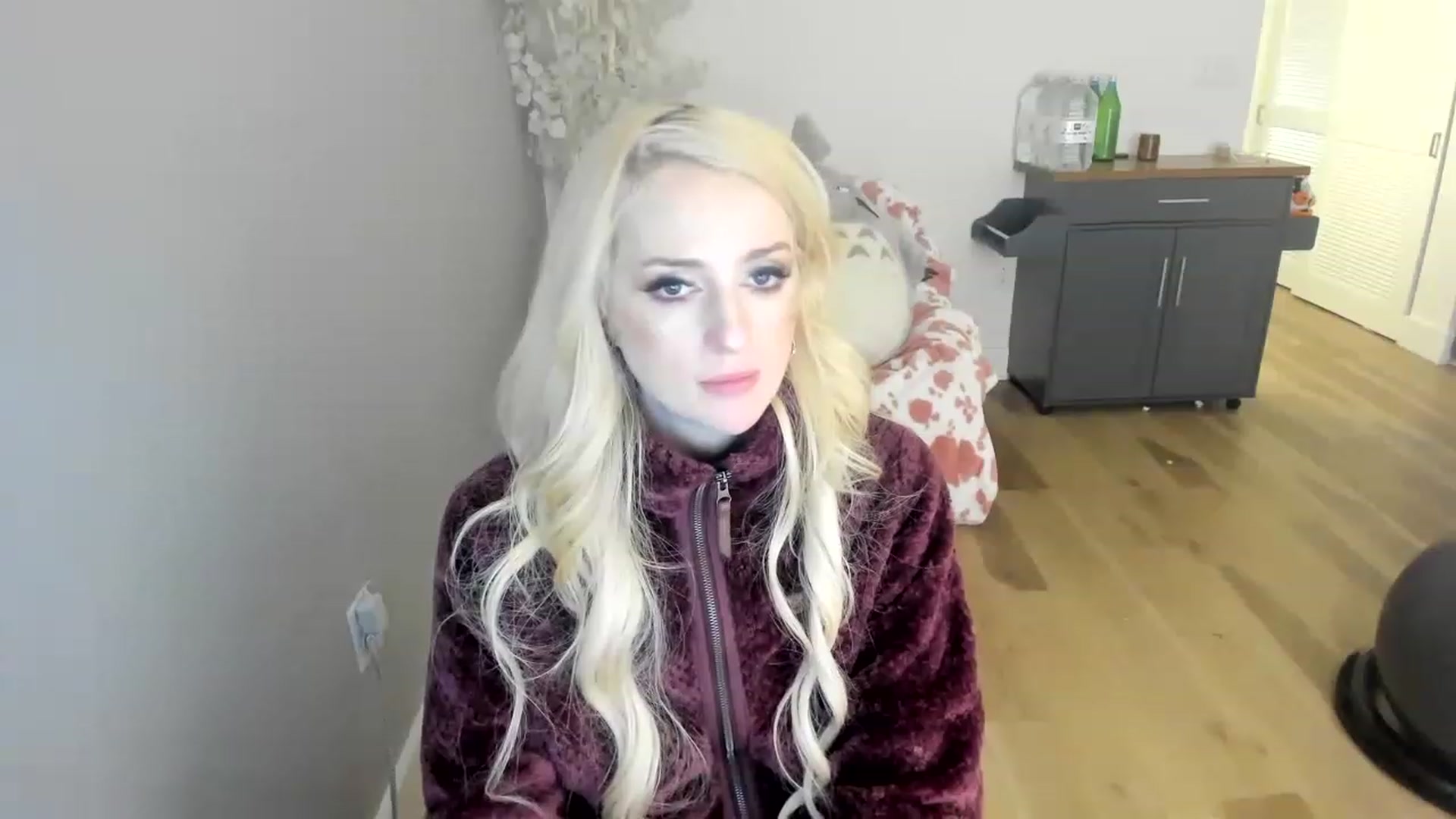 Gallery image thumbnail from HUGECockDomme's myfreecams stream on, 12/25/2022, 09:45 image 18 of 20