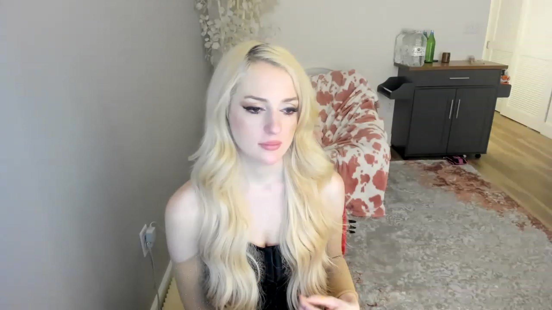 Gallery image thumbnail from HUGECockDomme's myfreecams stream on, 12/26/2022, 04:28 image 9 of 20
