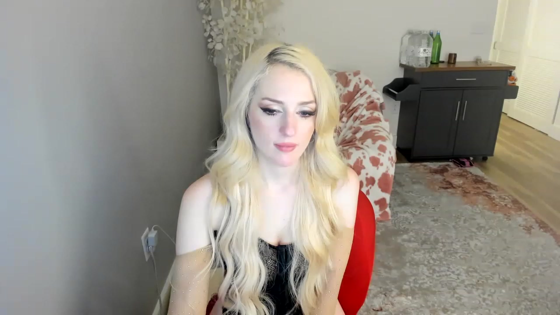Gallery image thumbnail from HUGECockDomme's myfreecams stream on, 12/26/2022, 07:20 image 18 of 20