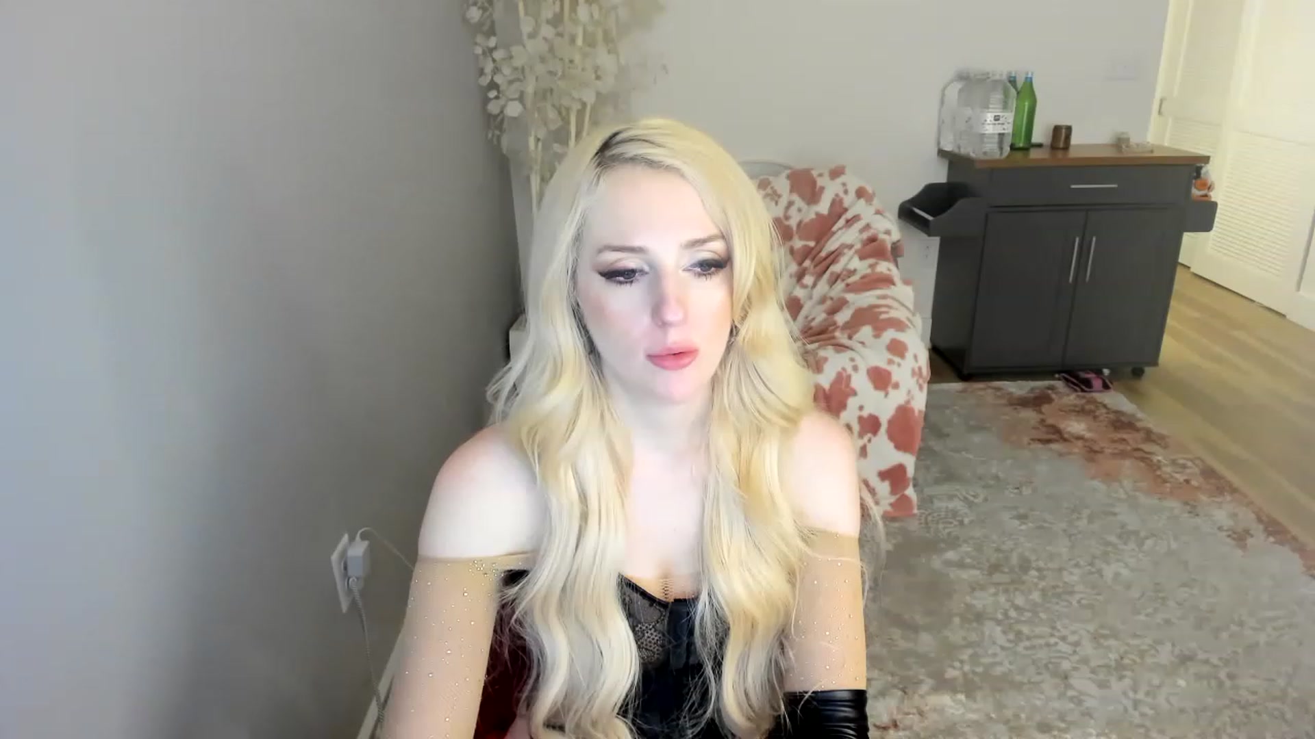 Gallery image thumbnail from HUGECockDomme's myfreecams stream on, 12/26/2022, 12:24 image 12 of 20