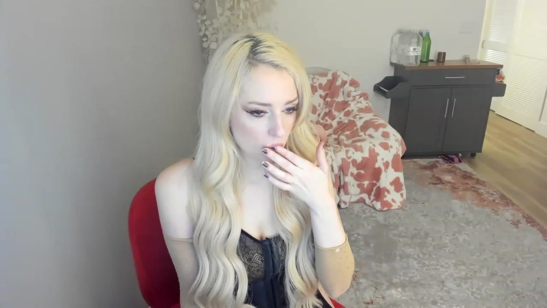 Gallery image thumbnail from HUGECockDomme's myfreecams stream on, 12/27/2022, 01:43 image 19 of 20