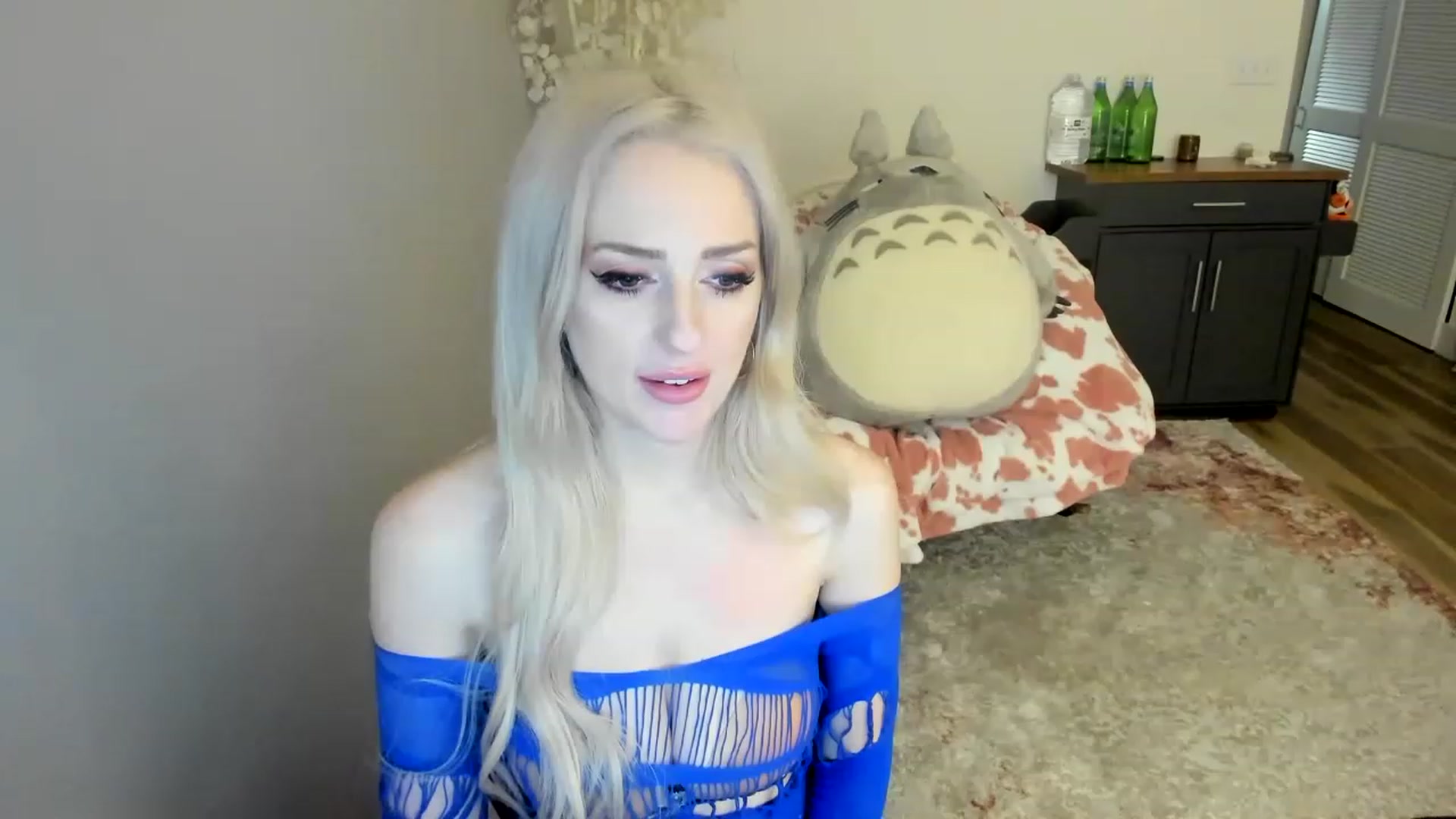 Gallery image thumbnail from HUGECockDomme's myfreecams stream on, 01/23/2023, 08:34 image 4 of 20