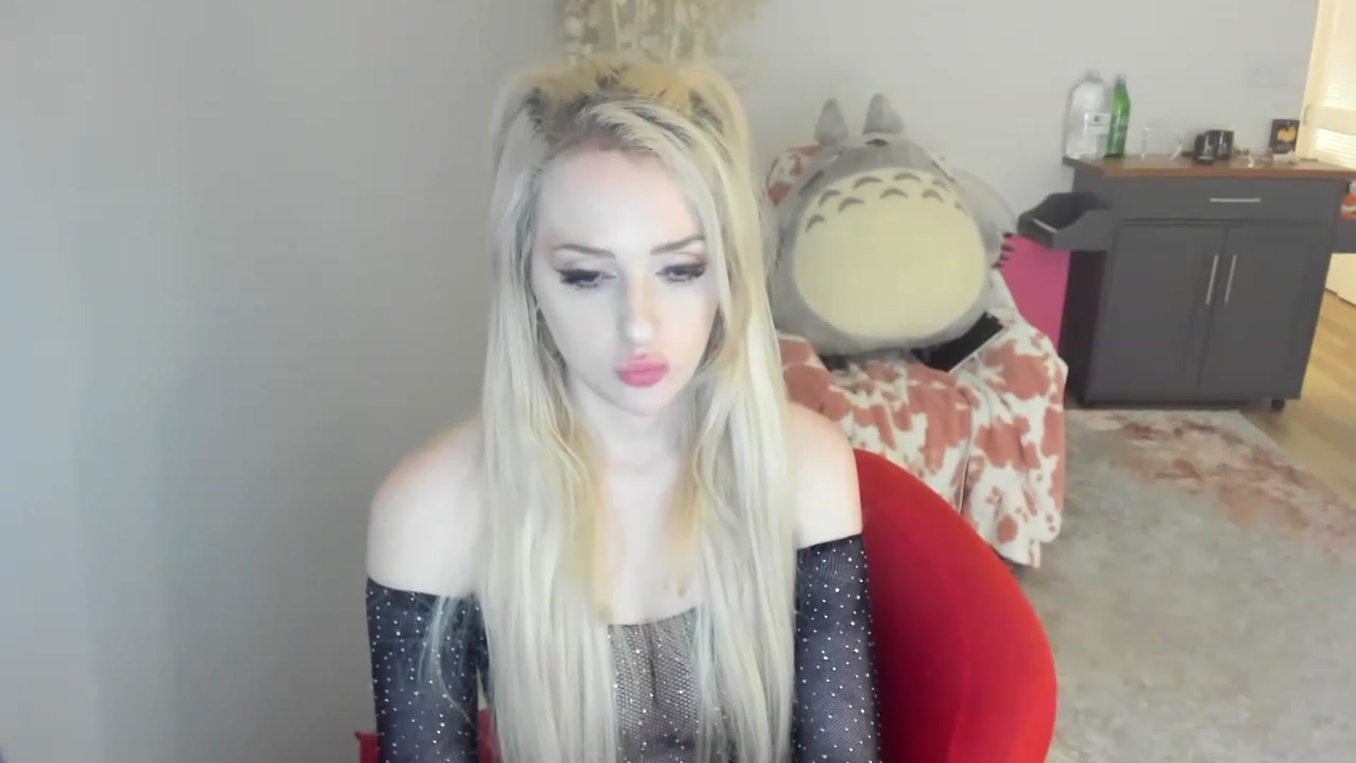 Gallery image thumbnail from HUGECockDomme's myfreecams stream on, 03/02/2023, 07:18 image 17 of 20