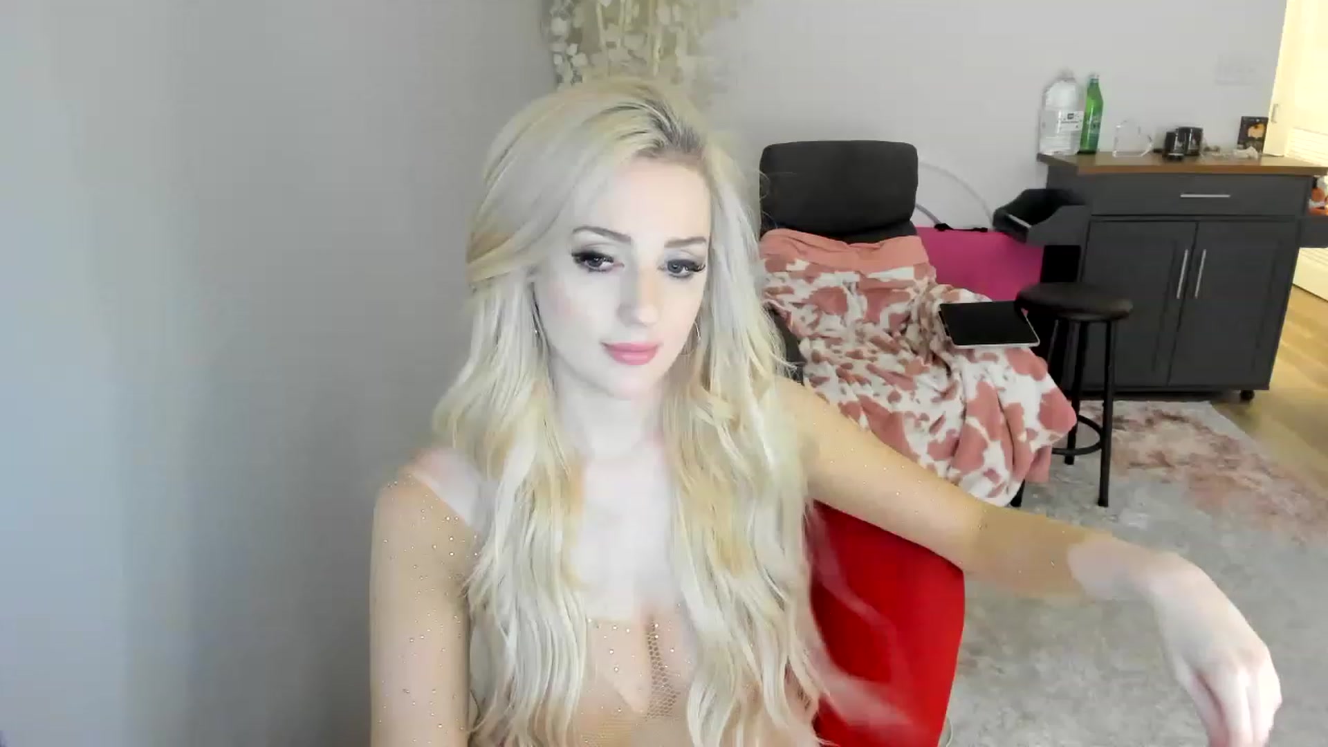 Gallery image thumbnail from HUGECockDomme's myfreecams stream on, 03/03/2023, 06:33 image 15 of 20
