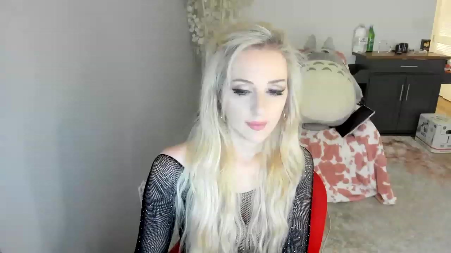 Gallery image thumbnail from HUGECockDomme's myfreecams stream on, 03/07/2023, 02:41 image 12 of 20