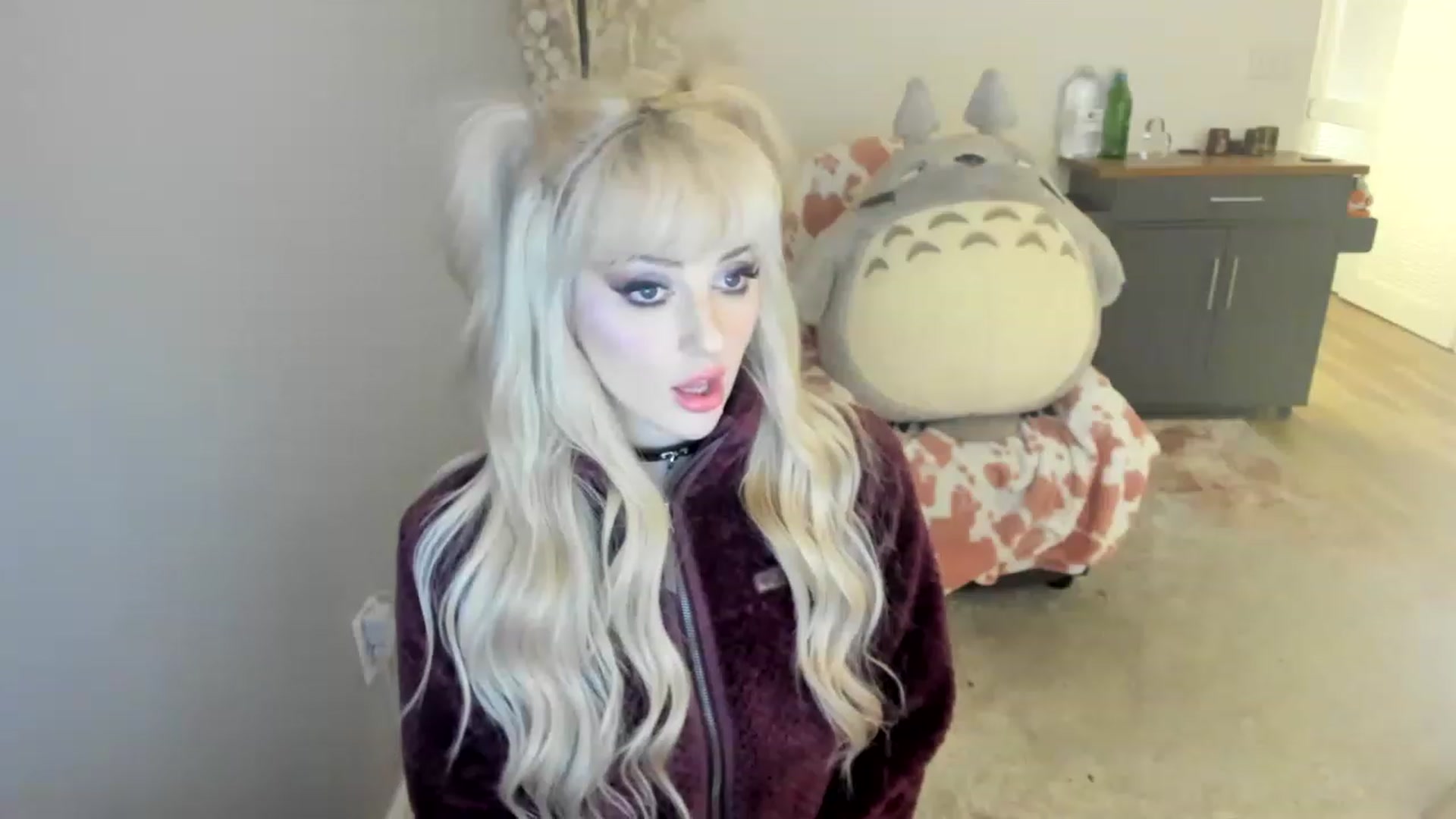 Gallery image thumbnail from HUGECockDomme's myfreecams stream on, 06/12/2023, 10:48 image 7 of 20