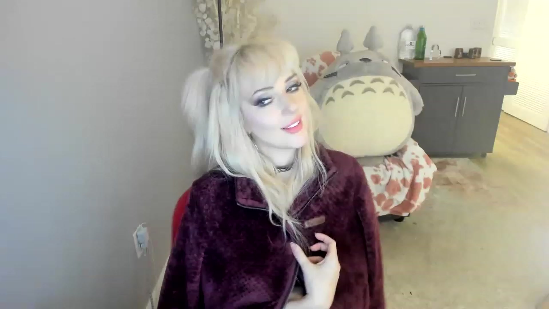 Gallery image thumbnail from HUGECockDomme's myfreecams stream on, 06/12/2023, 11:59 image 4 of 20