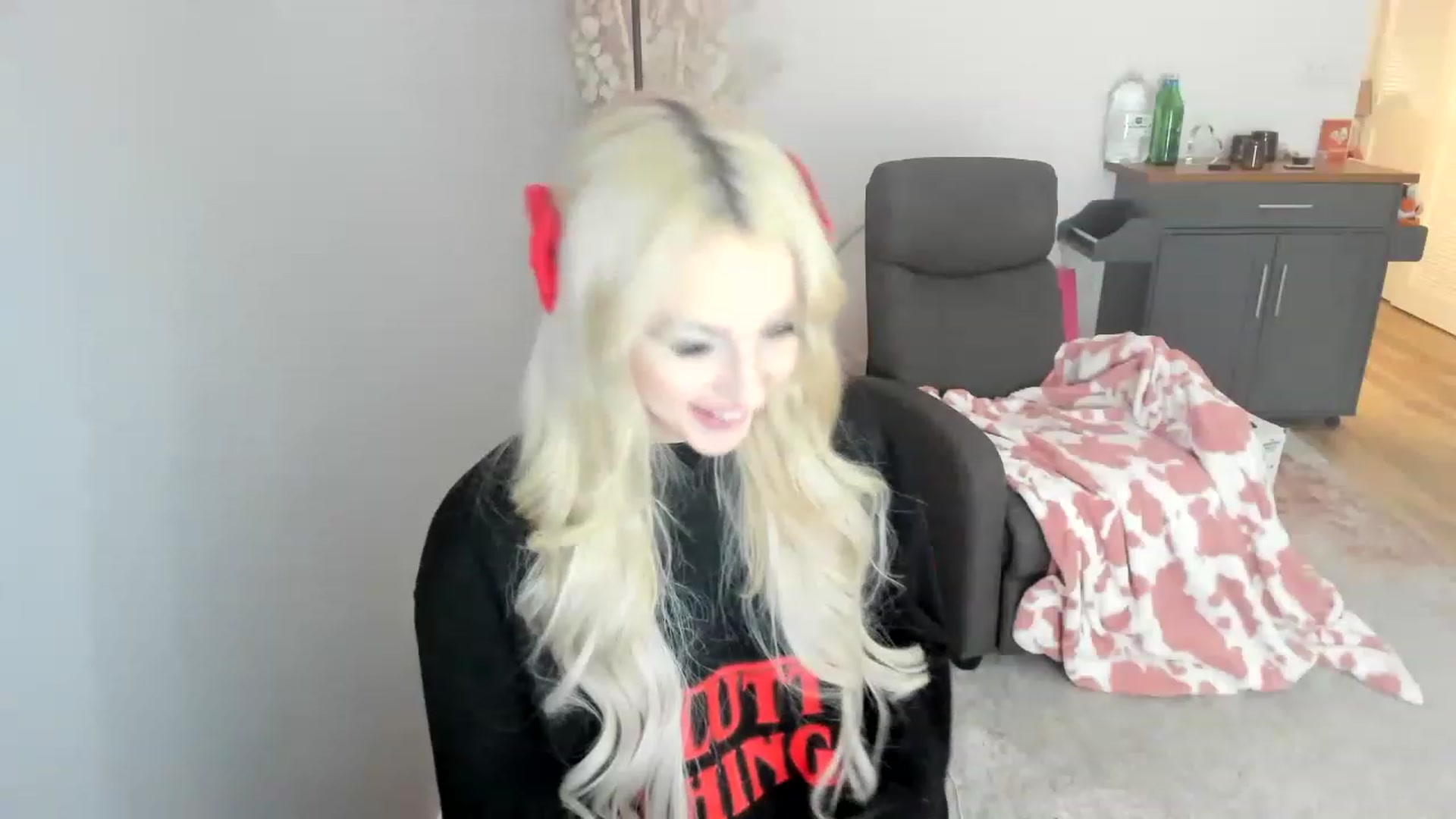 Gallery image thumbnail from HUGEcuckDOMME's myfreecams stream on, 04/23/2023, 08:12 image 7 of 20