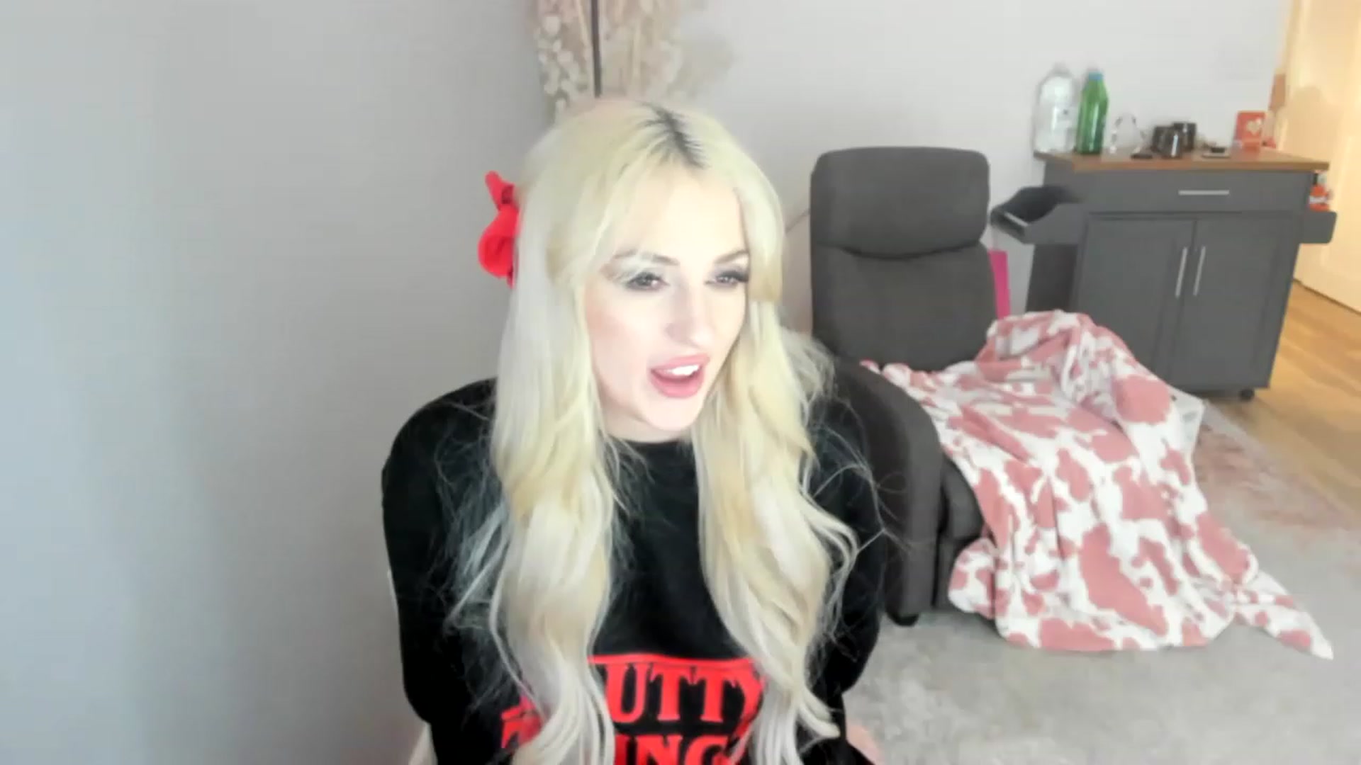 Gallery image thumbnail from HUGEcuckDOMME's myfreecams stream on, 04/23/2023, 10:48 image 5 of 20