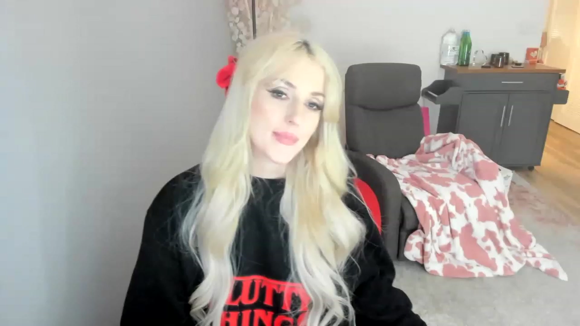 Gallery image thumbnail from HUGEcuckDOMME's myfreecams stream on, 04/23/2023, 10:48 image 3 of 20