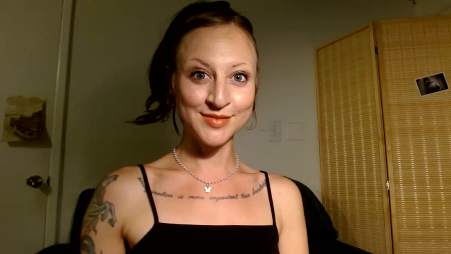 Gallery image thumbnail from Hail3y's myfreecams stream on, 11/18/2022, 20:51 image 7 of 20