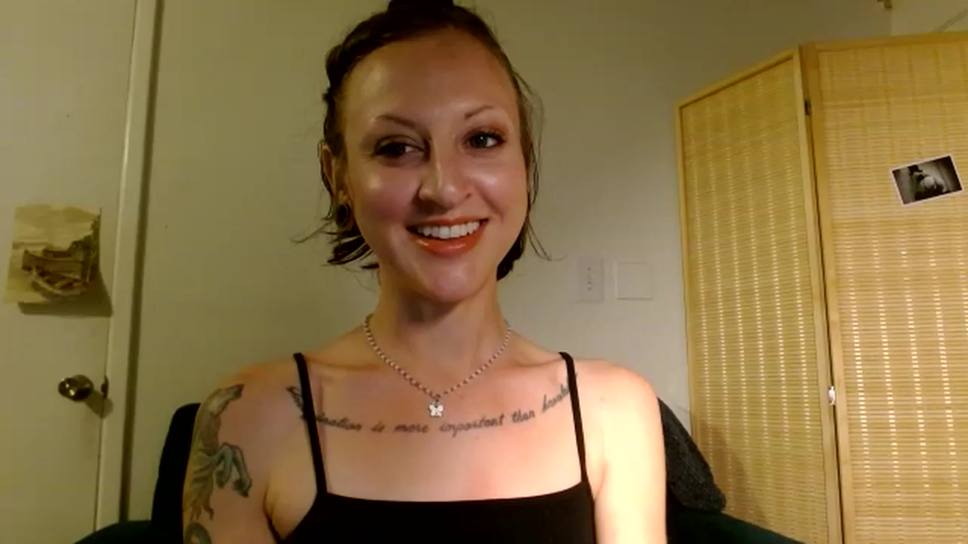 Gallery image thumbnail from Hail3y's myfreecams stream on, 11/18/2022, 20:51 image 1 of 20