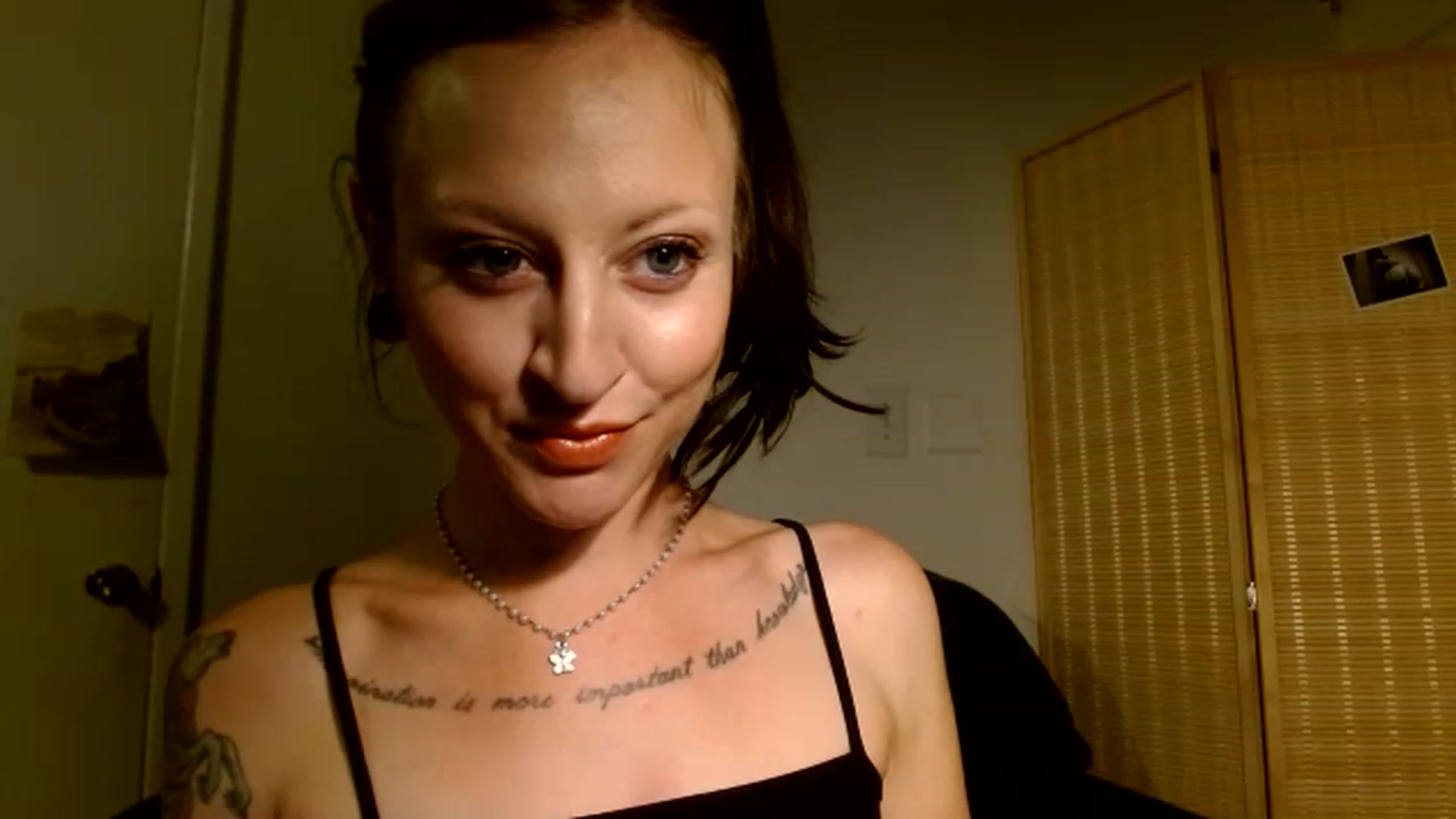 Gallery image thumbnail from Hail3y's myfreecams stream on, 11/18/2022, 20:51 image 8 of 20