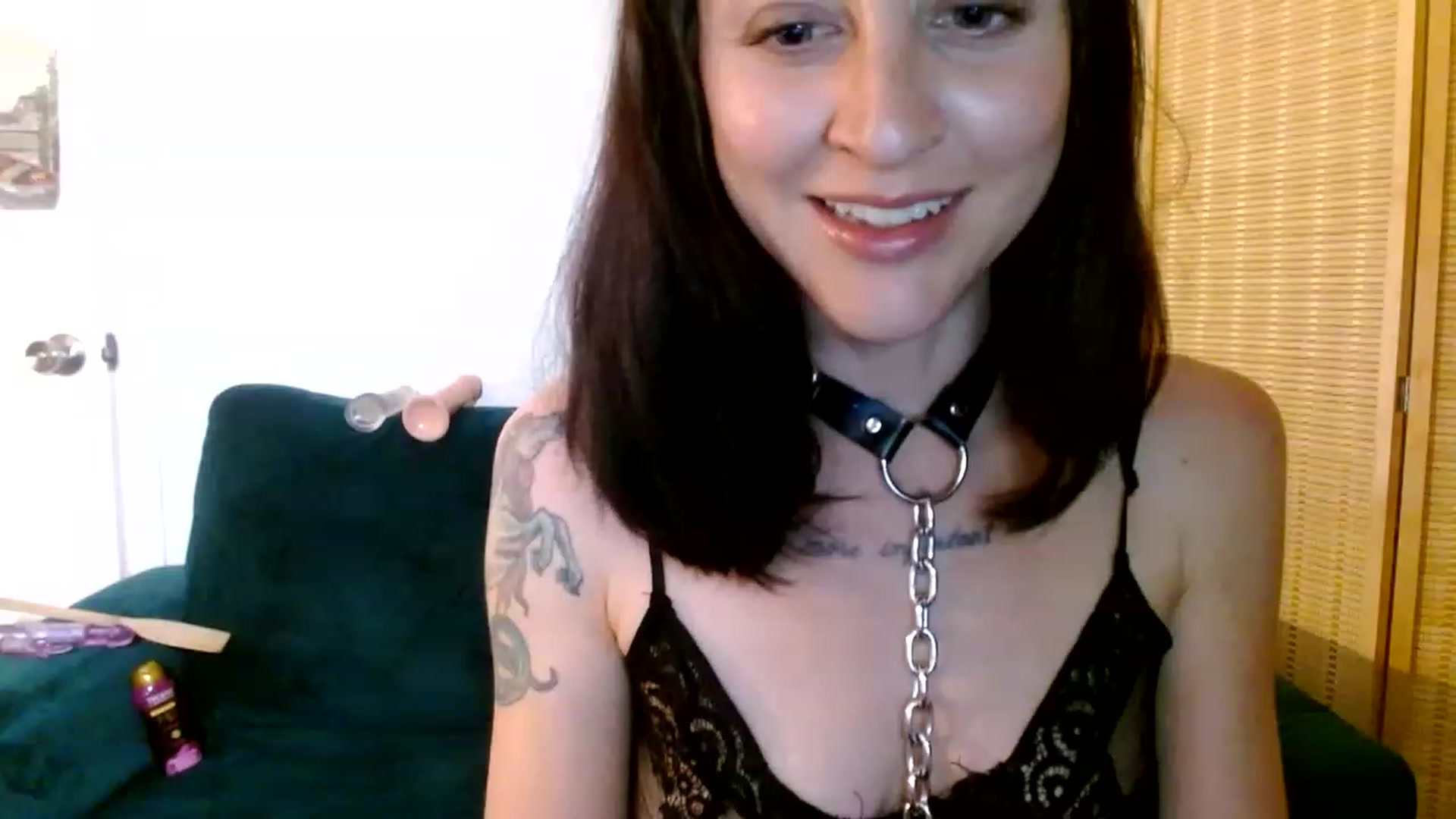 Gallery image thumbnail from Hail3y's myfreecams stream on, 11/22/2022, 21:46 image 10 of 20