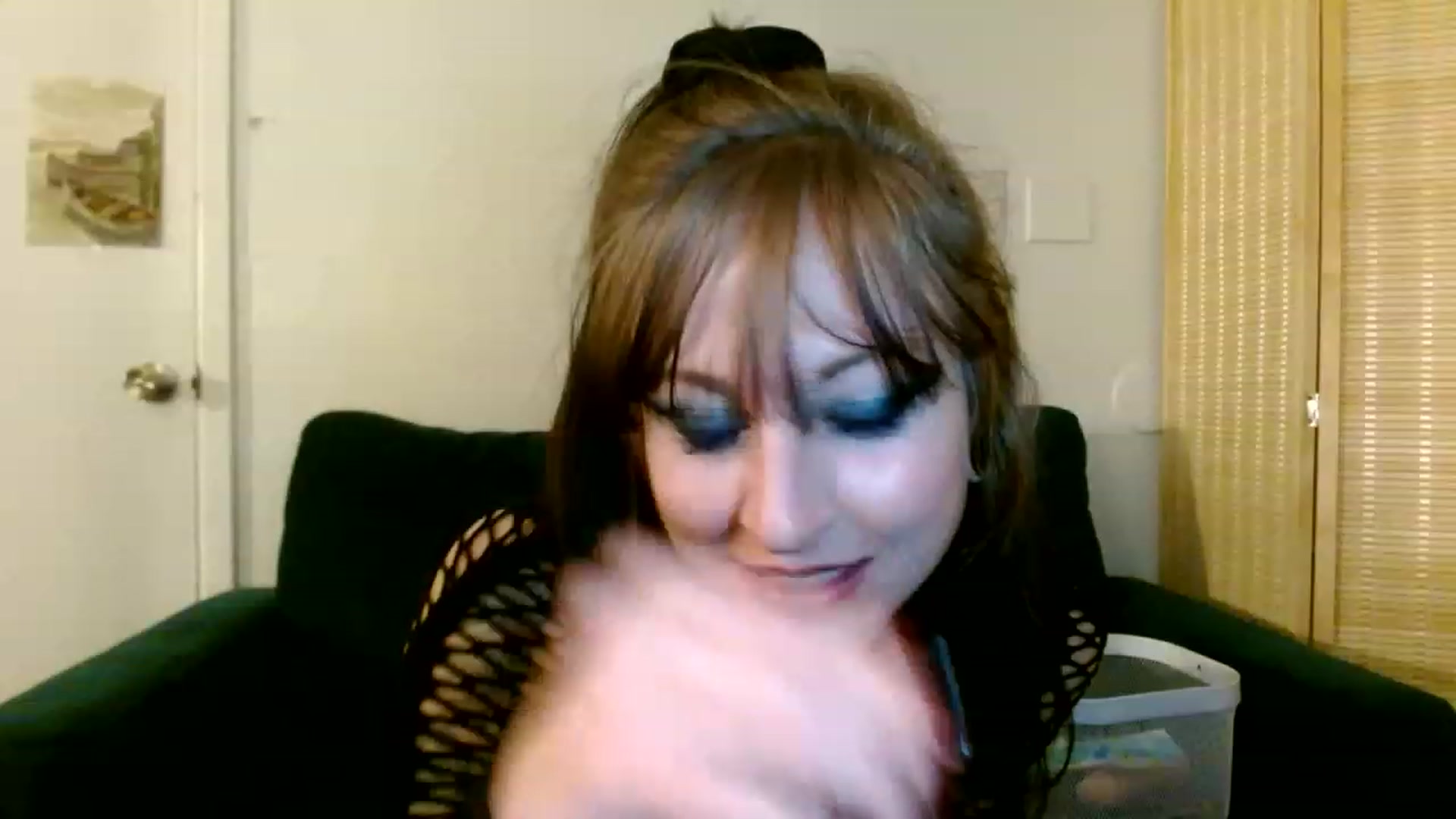 Gallery image thumbnail from Hail3y's myfreecams stream on, 11/24/2022, 01:21 image 12 of 20