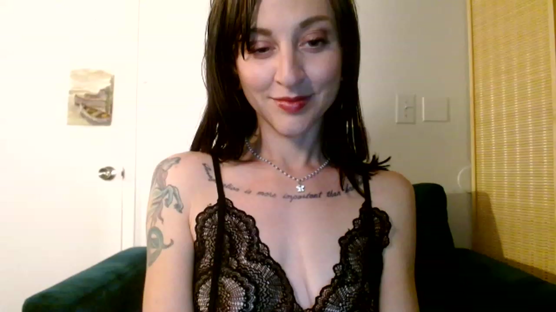 Gallery image thumbnail from Hail3y's myfreecams stream on, 12/01/2022, 24:02 image 20 of 20