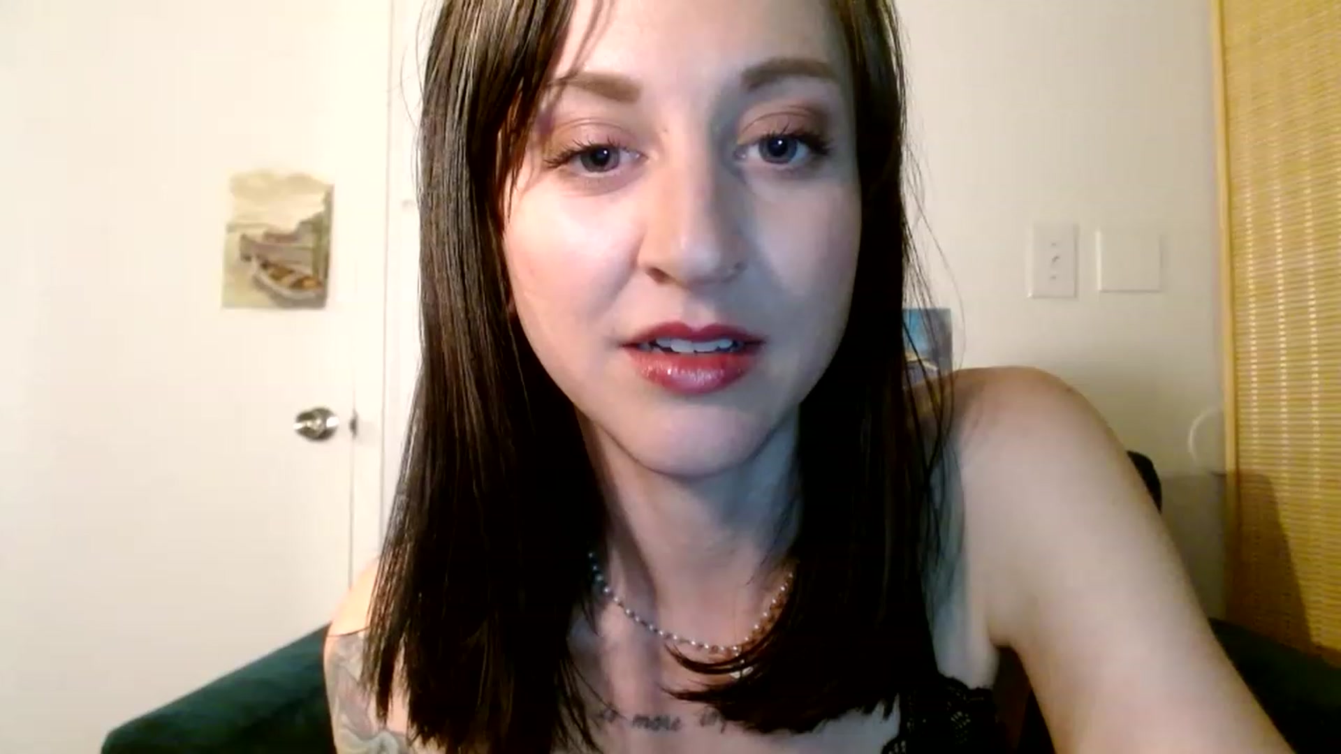 Gallery image thumbnail from Hail3y's myfreecams stream on, 12/01/2022, 24:02 image 9 of 20