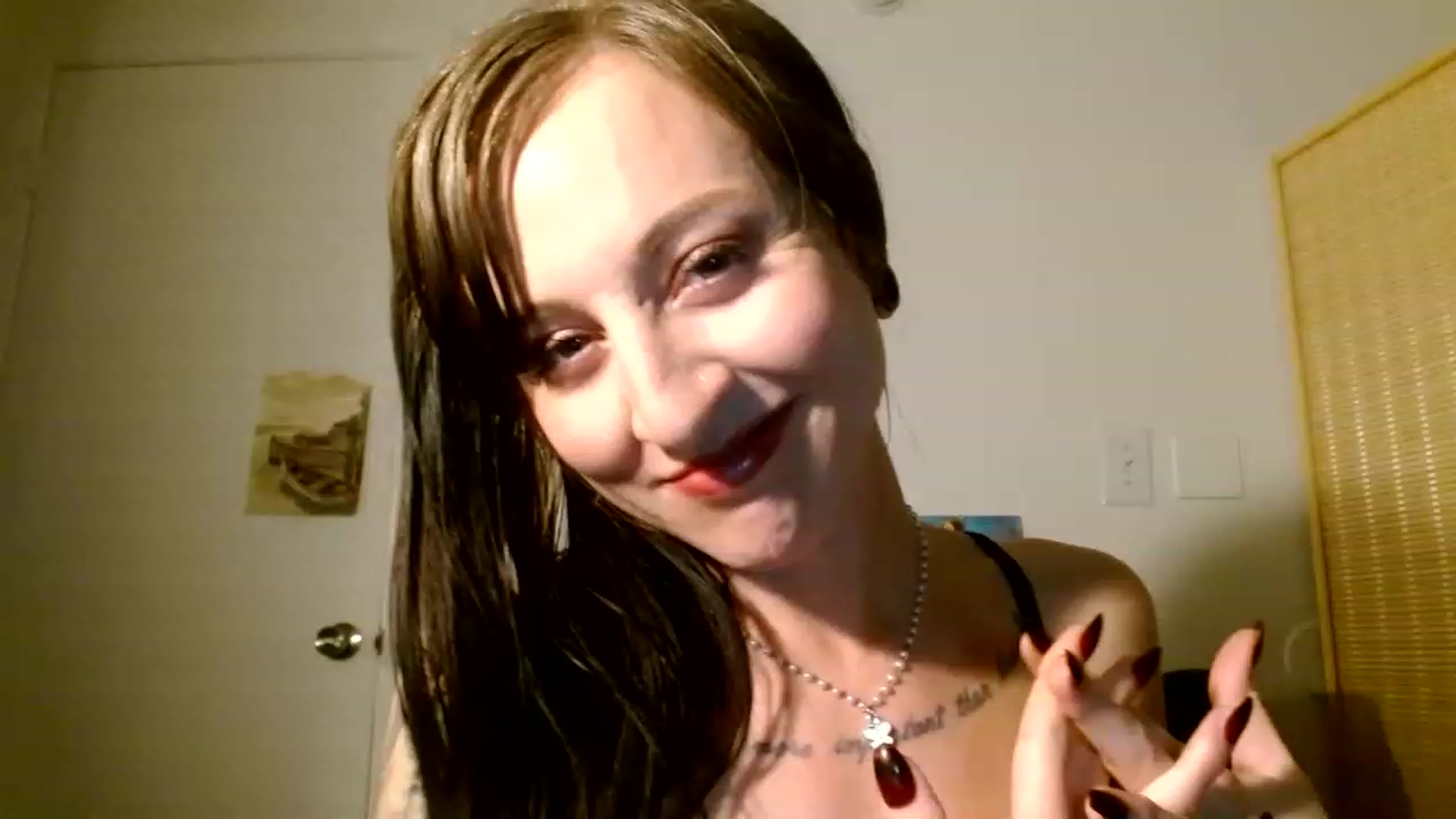 Gallery image thumbnail from Hail3y's myfreecams stream on, 12/01/2022, 24:02 image 2 of 20