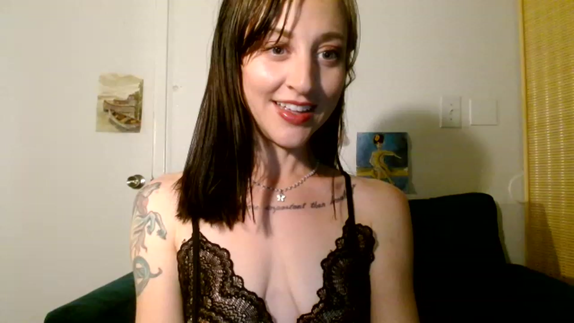 Gallery image thumbnail from Hail3y's myfreecams stream on, 12/01/2022, 24:02 image 11 of 20