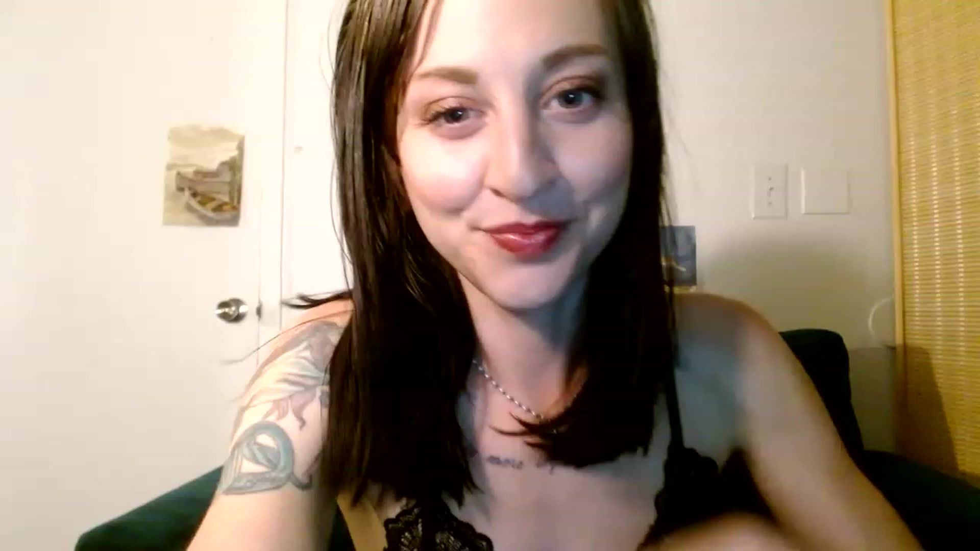 Gallery image thumbnail from Hail3y's myfreecams stream on, 12/01/2022, 24:02 image 8 of 20