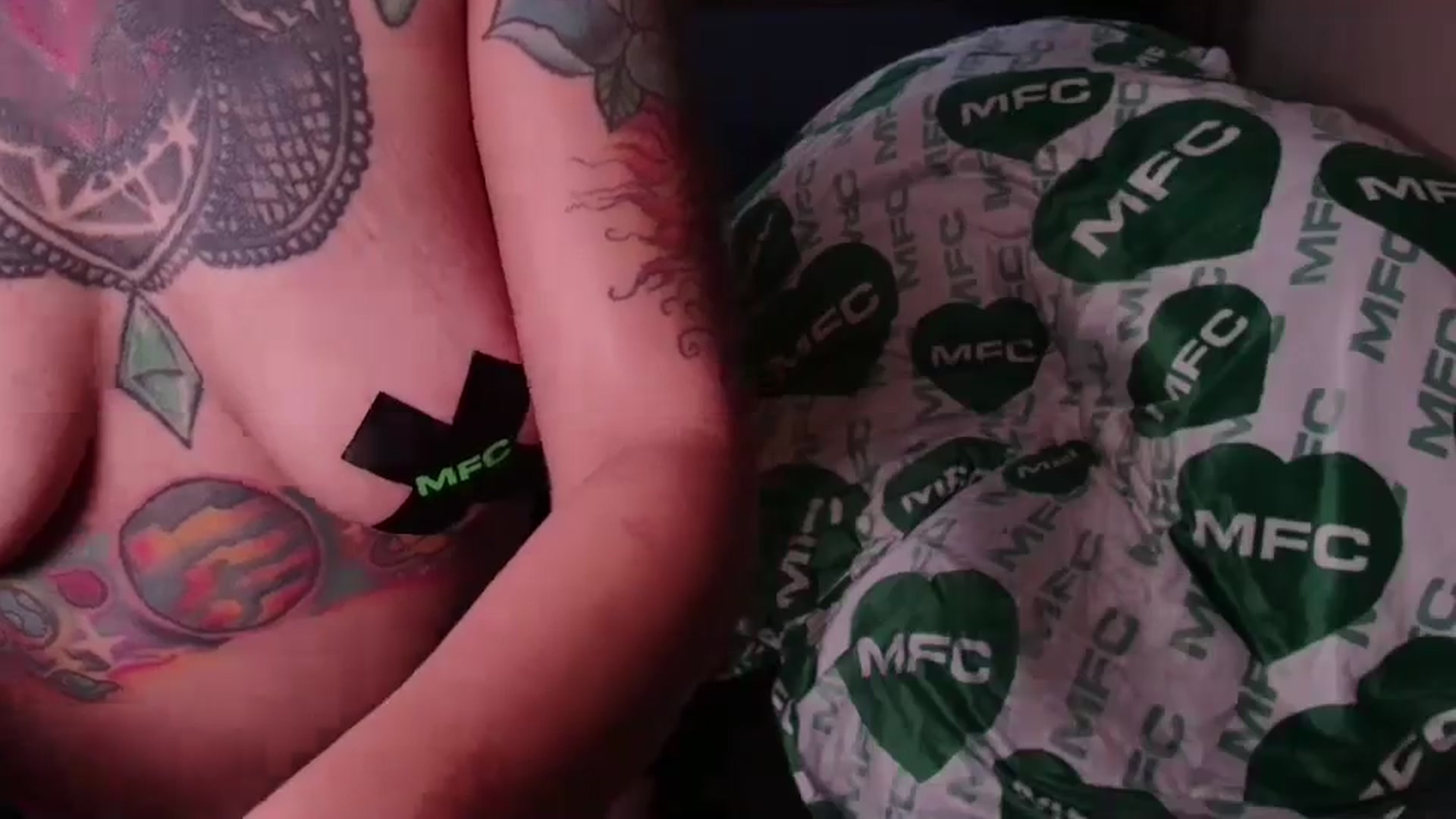 Gallery image thumbnail from HailWilds's myfreecams stream on, 12/30/2024, 19:16 image 2 of 20