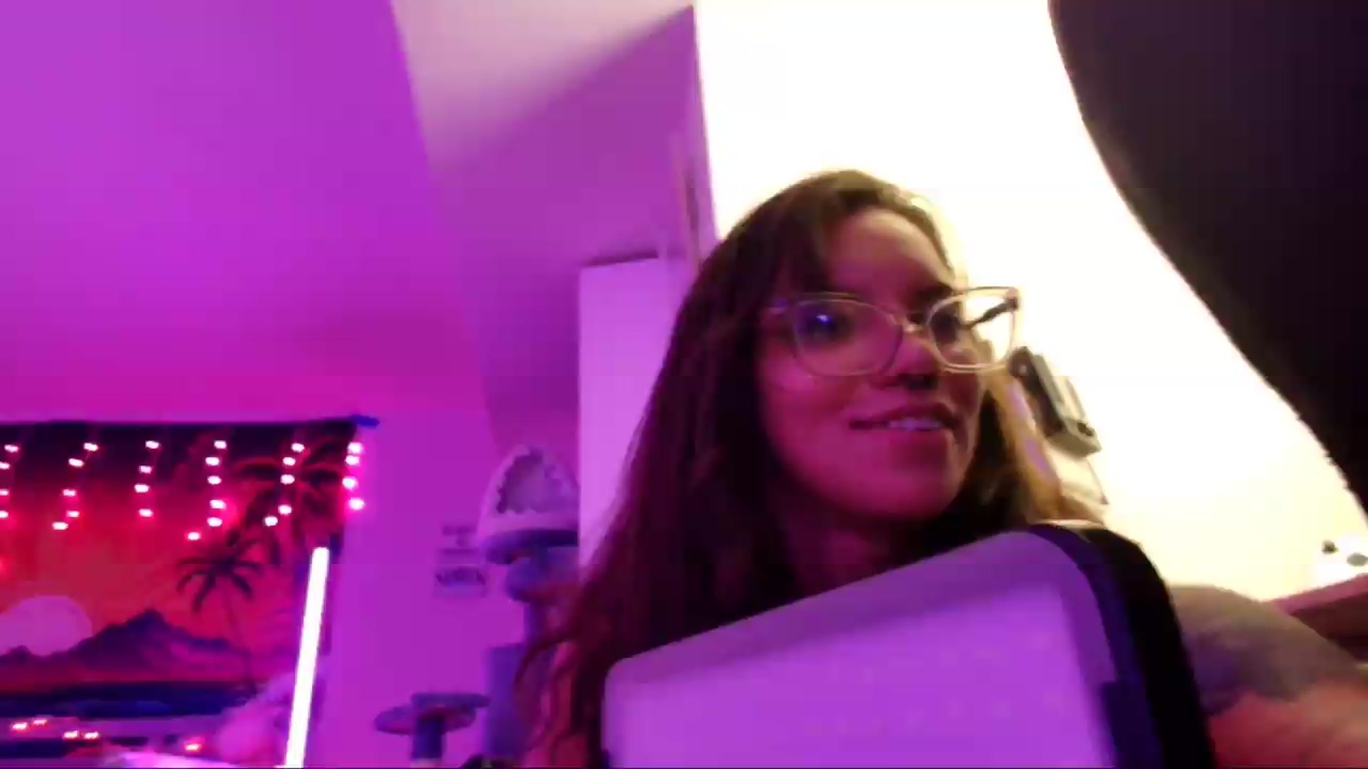 Gallery image thumbnail from HailWilds's myfreecams stream on, 07/26/2026, 08:10 image 10 of 20